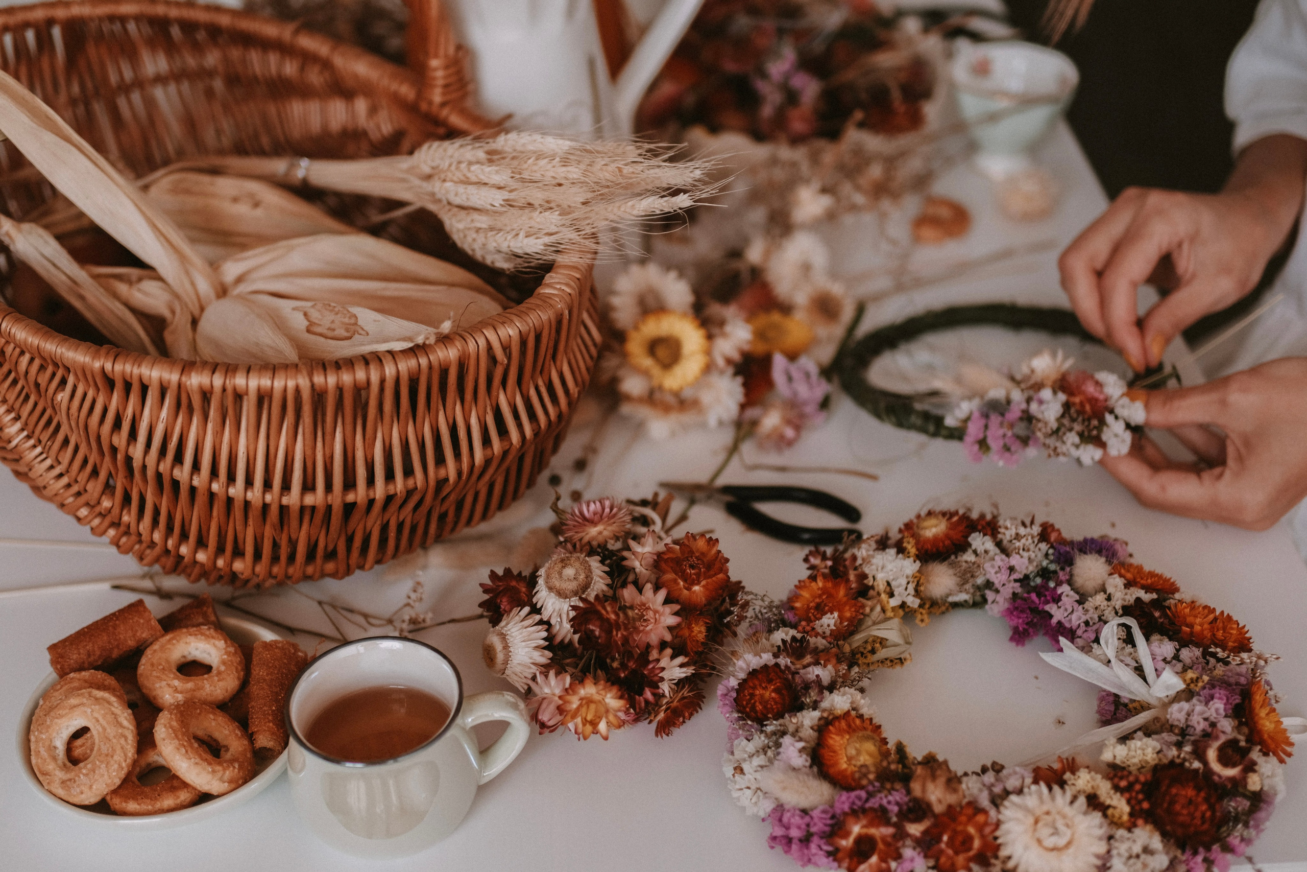 Floral Wreaths. Lens Captures Life