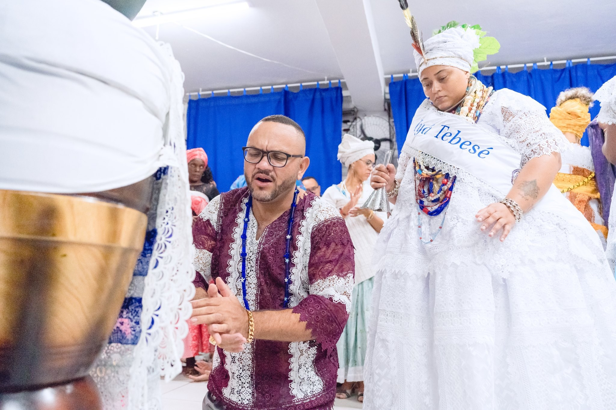 Saída Ìyá Tebeṣé Fernanda e Àjọ̀dún Ògún. Aladá Produções