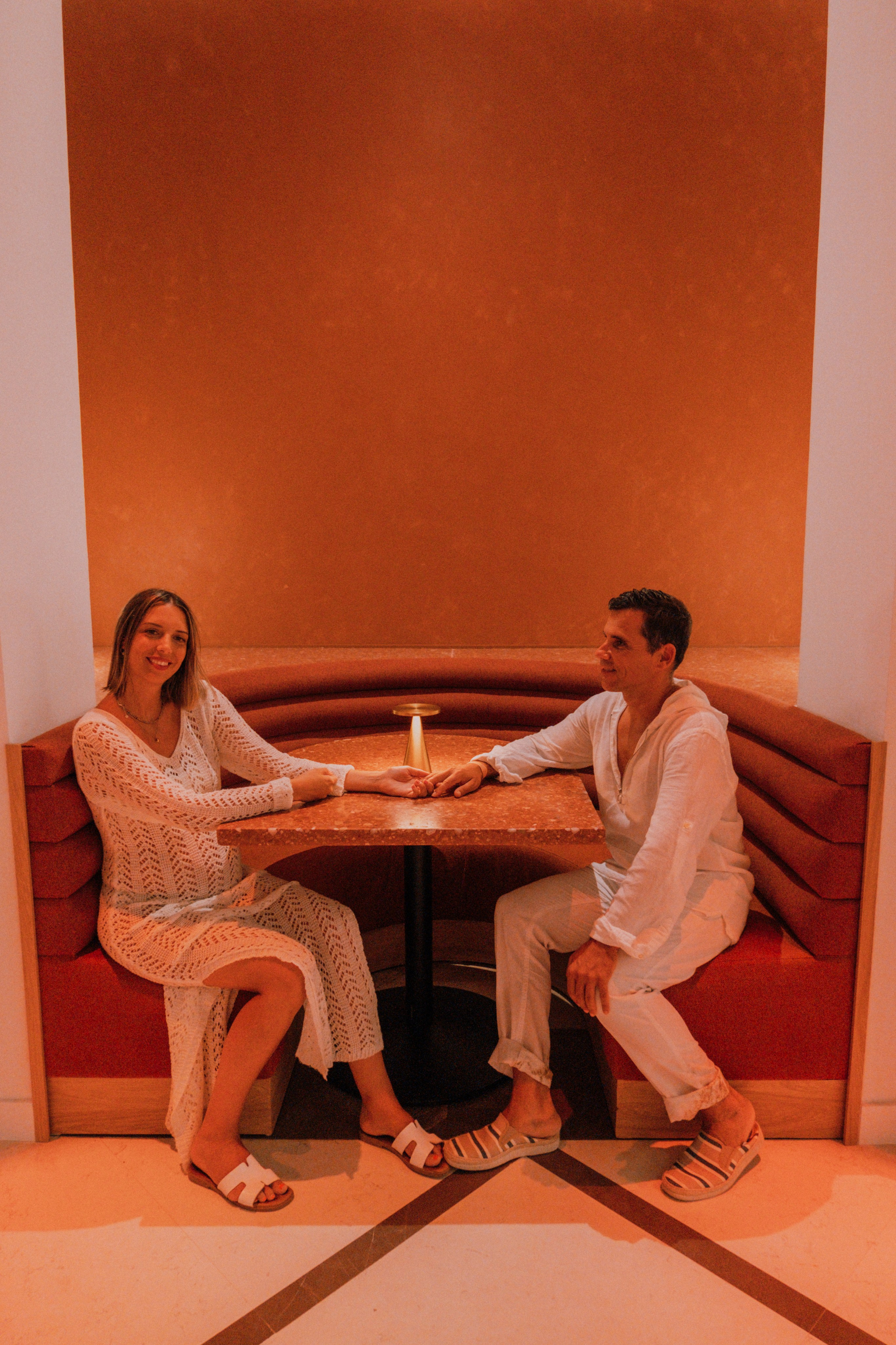 Sesión embarazo en la playa. Fotografía profesional en Calafell - Elena Medvedeva