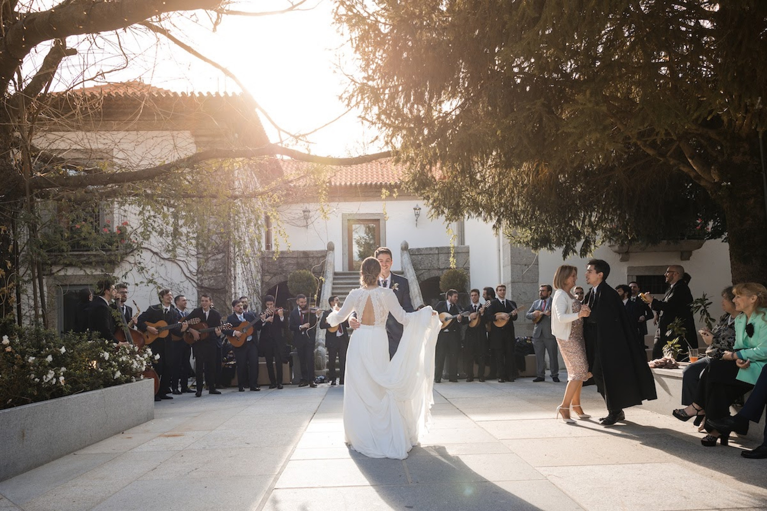 Elegant Wedding at Solar da Levada Braga. Lisbon Wedding Photographer | Elegant Wedding Storytelling