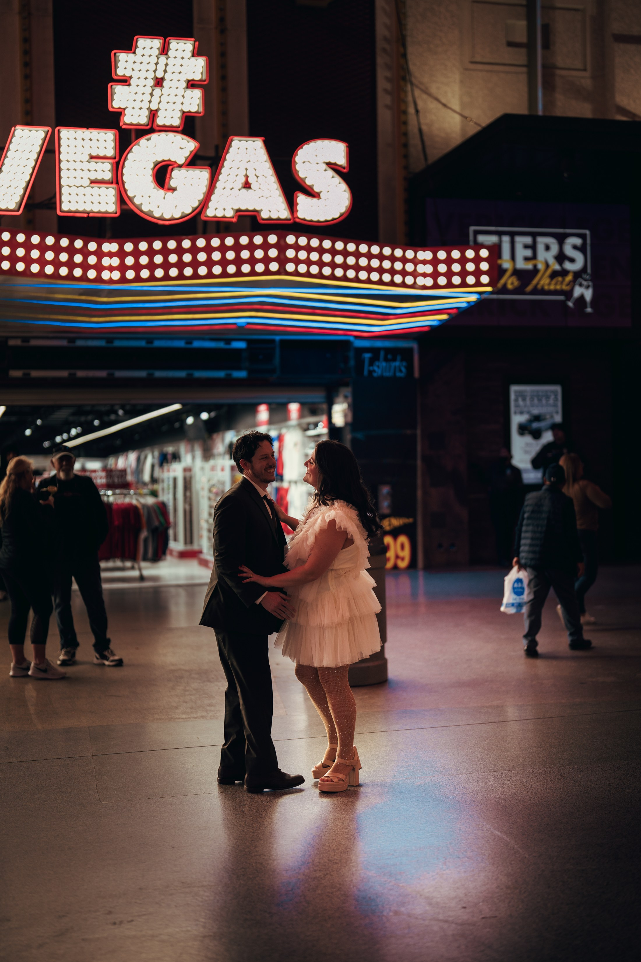 Grace&Jesse. Wedding & elopement photographer Viktoriya Kravtsov. Las Vegas