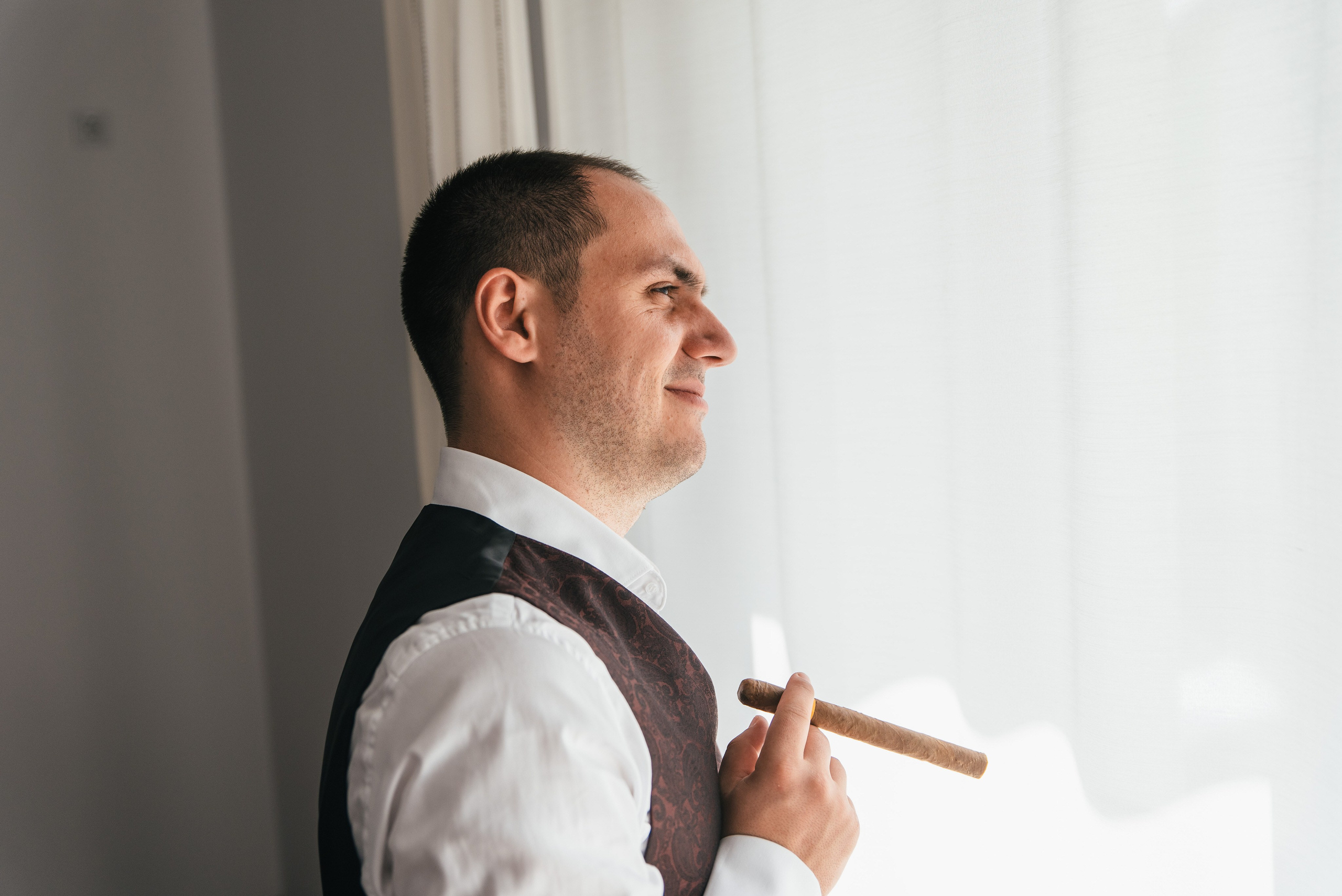 Daniel Cioc - Fotograf profesionist în București, specializat în evenimente, nunta, botez, corporate, portret și boudoir