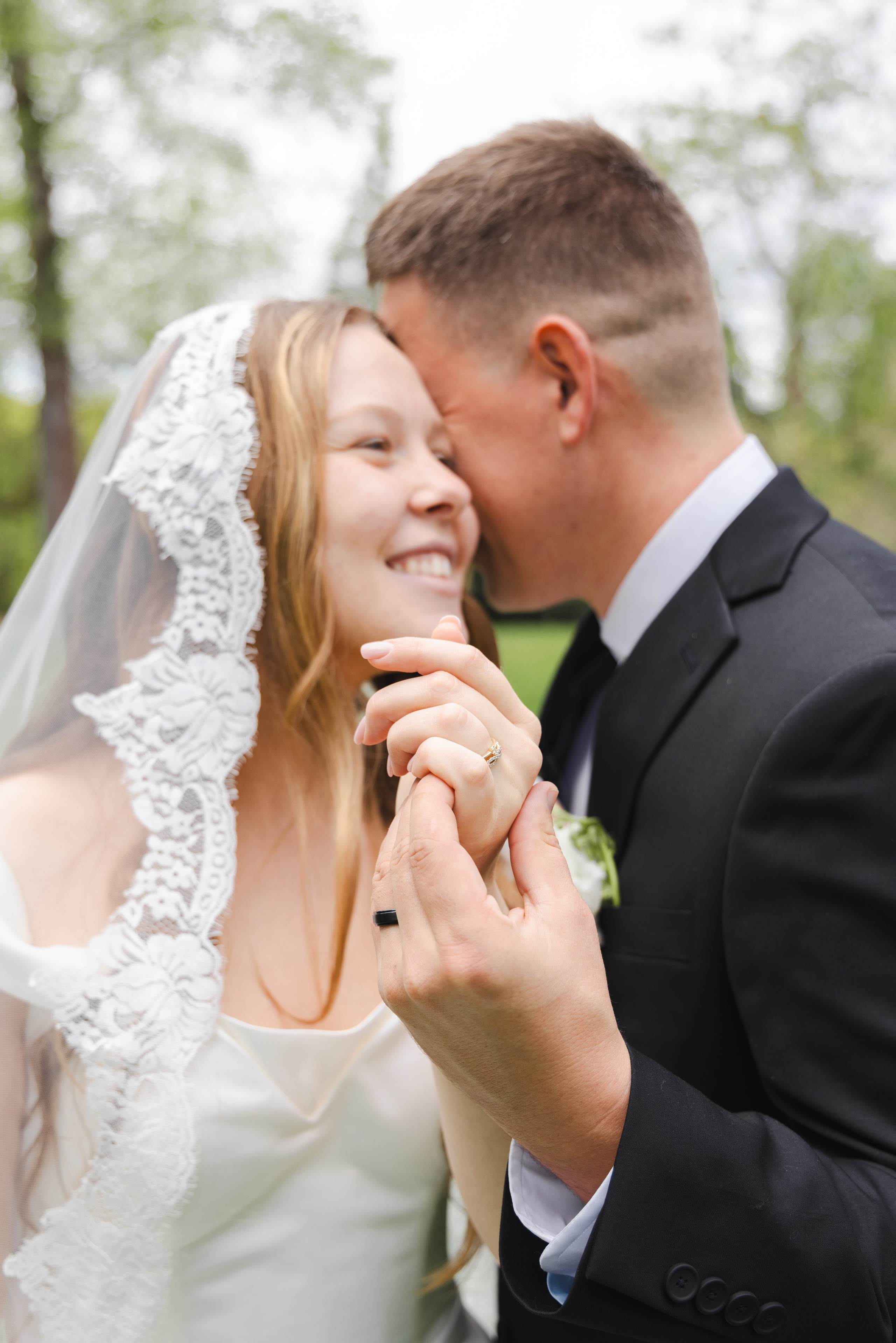 Wedding photography. Eikanmedia | Photographer and videographer capturing weddings, families, engagements, pregnancy & newborns | Vancouver, WA | USA