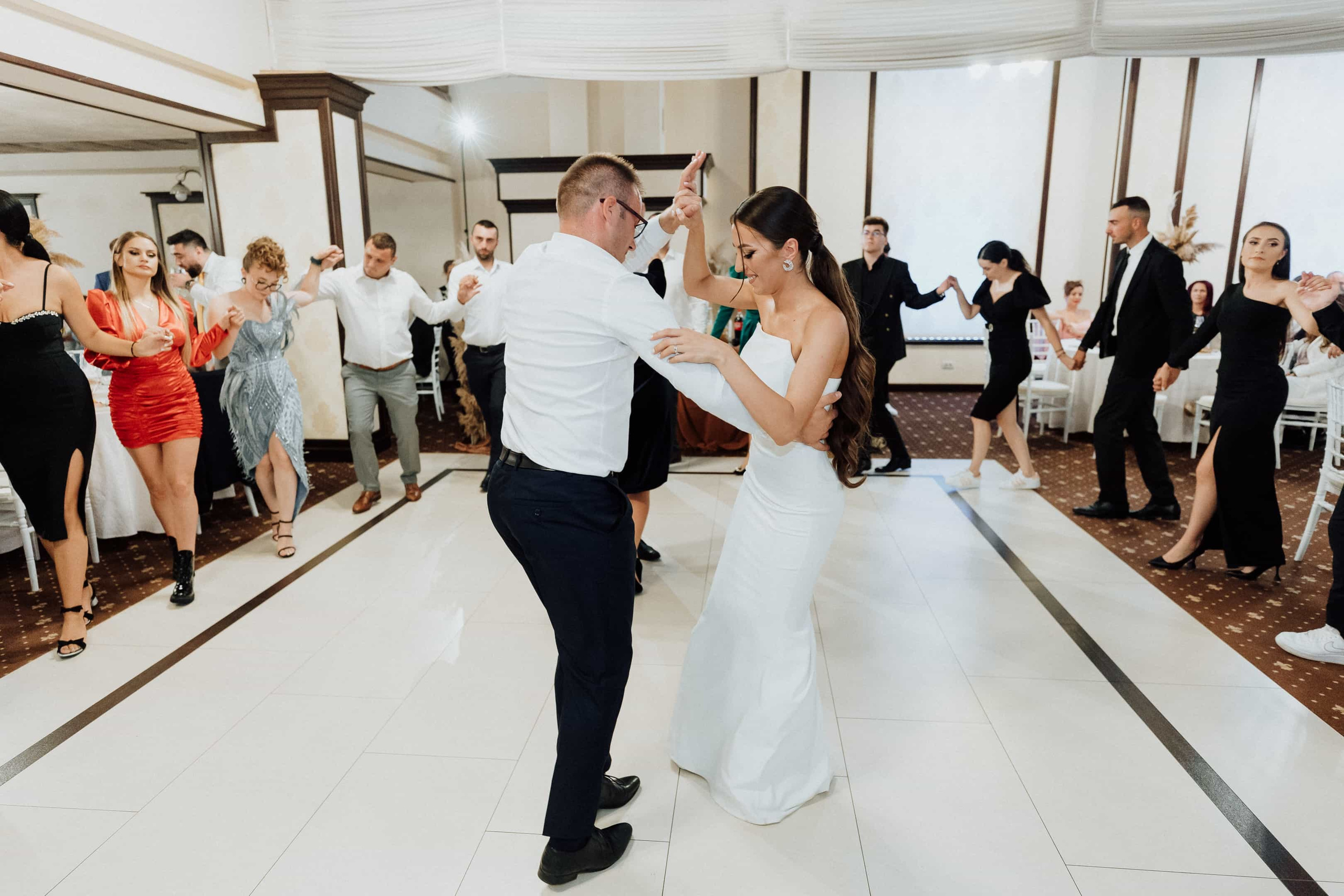 Stefanel & Elena. MovieFrames.ro