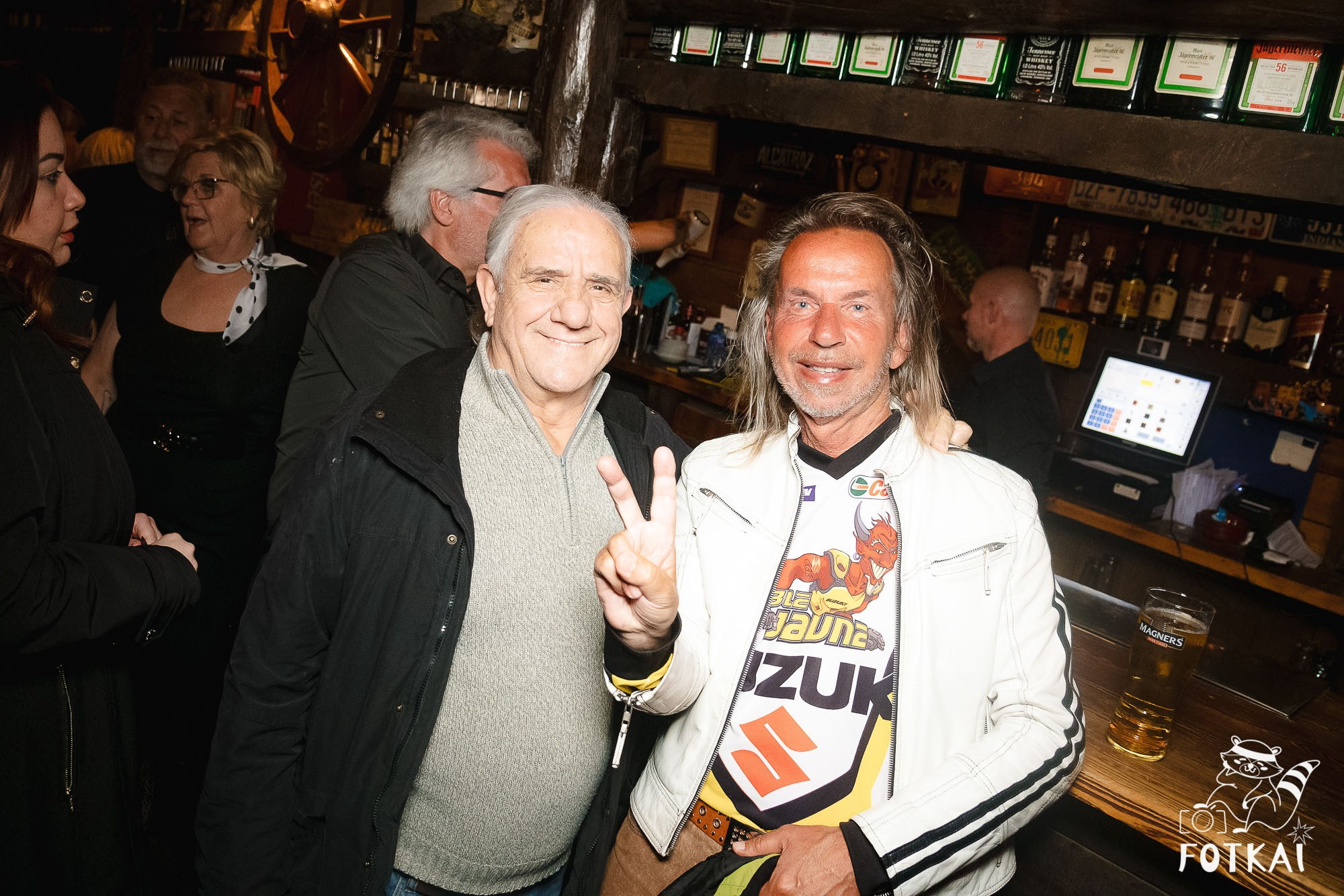 Amy Winehouse Tribute at El Paso Bar (March 28) — Live Concert Photo Report | FOTKAI