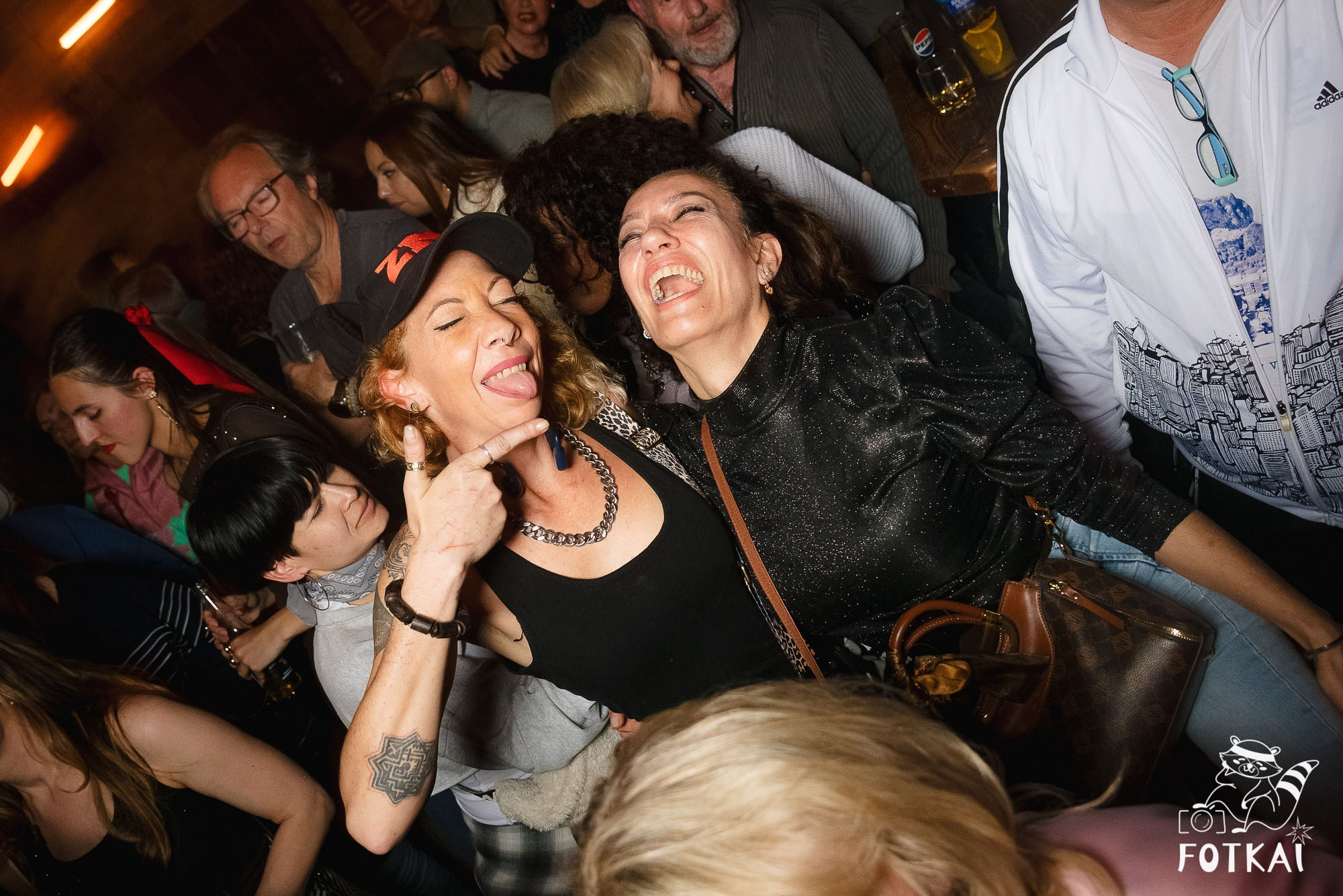 Amy Winehouse Tribute at El Paso Bar (March 28) — Live Concert Photo Report | FOTKAI