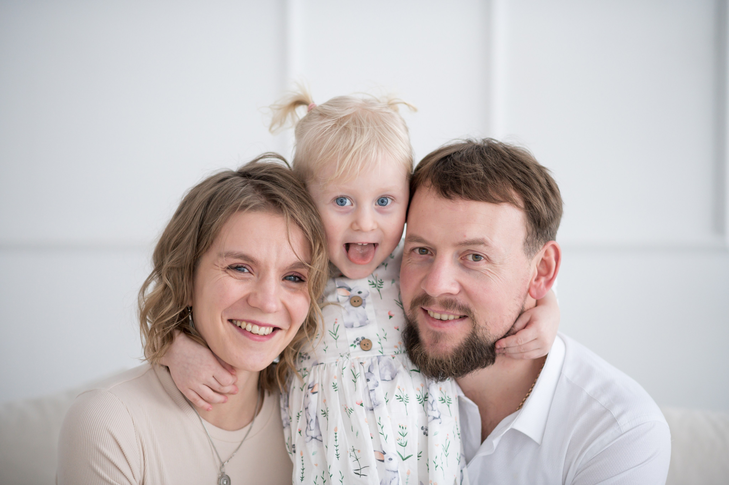 Семейная фотосессия в студии. Семейный и детский фотограф в Минске Надежда Савицкая