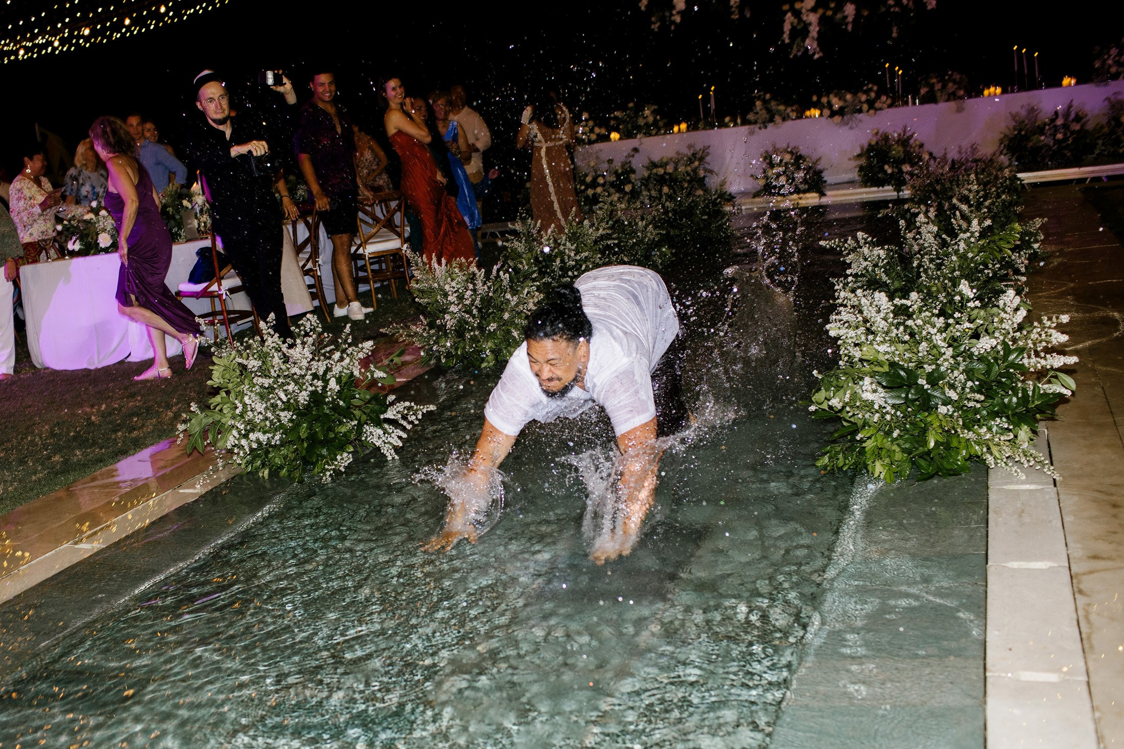 Big funny wedding with guests in paradise Bali island. Get.it.feel — Aesthetic Photography and Videography