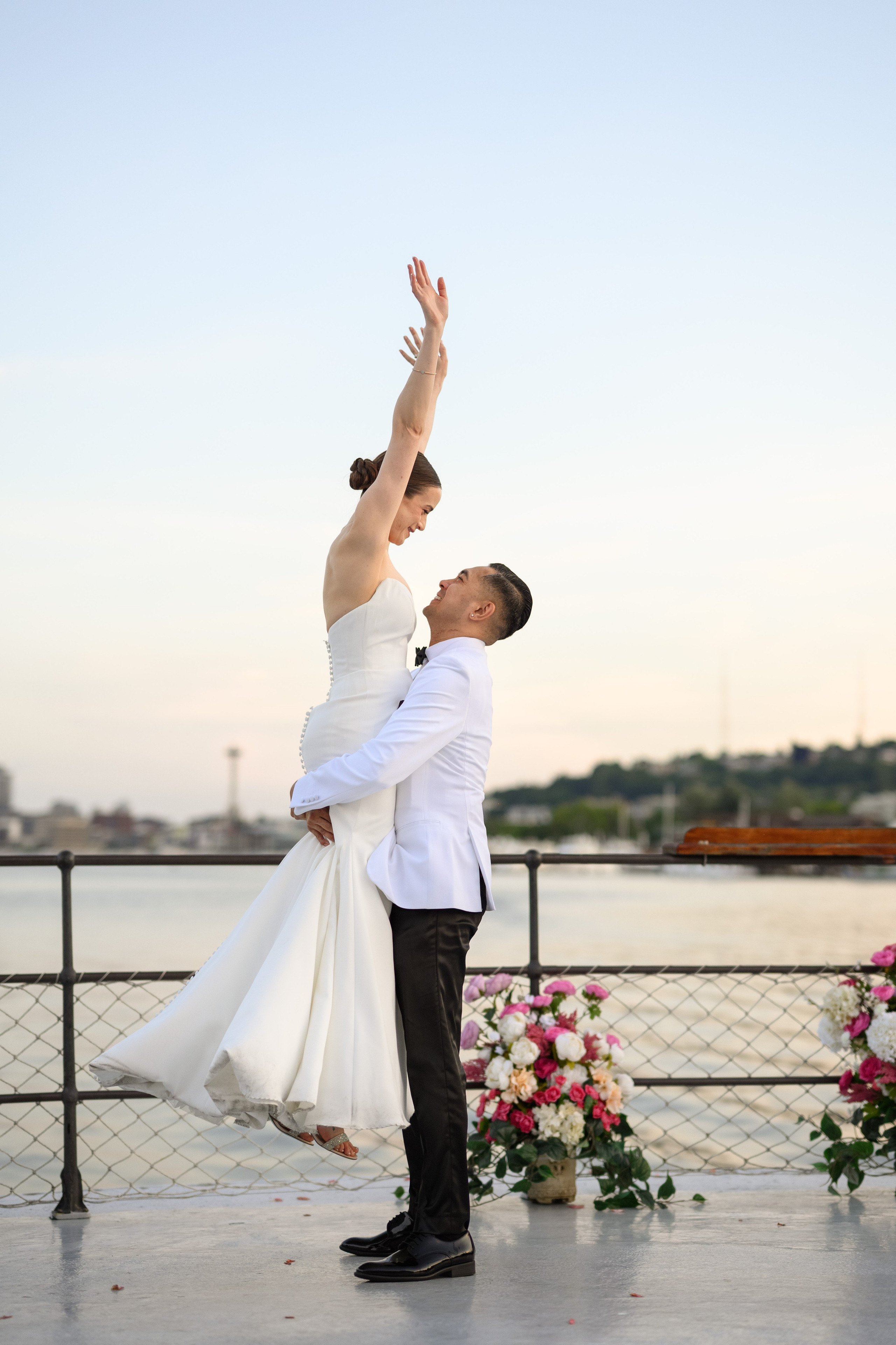 Kevin & Katie. Wedding & portrait photography in the Seattle Area. Helen Michelle photographer