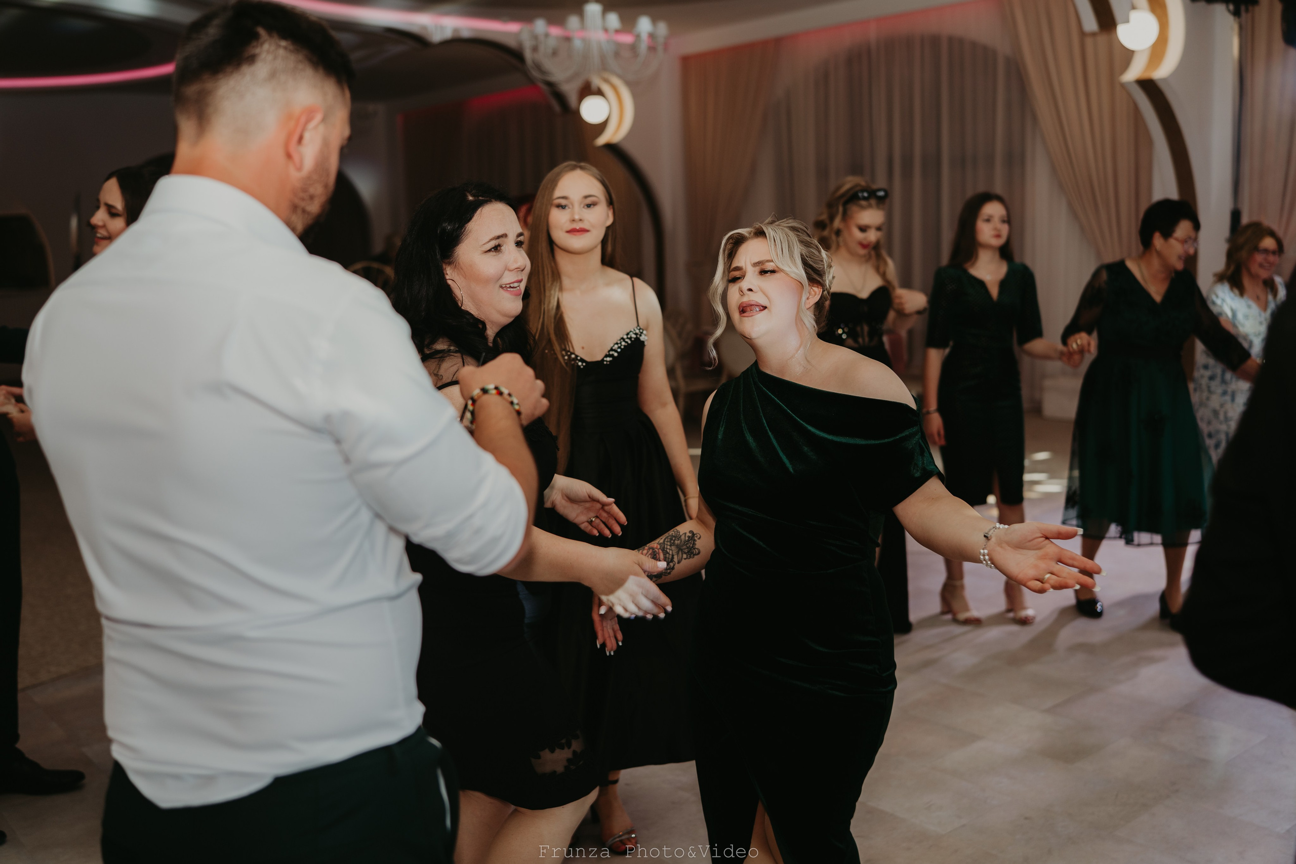 Ionut & Alexandra / Complete Wedding Day. Foto / Video nunta Deva, Hunedoara
