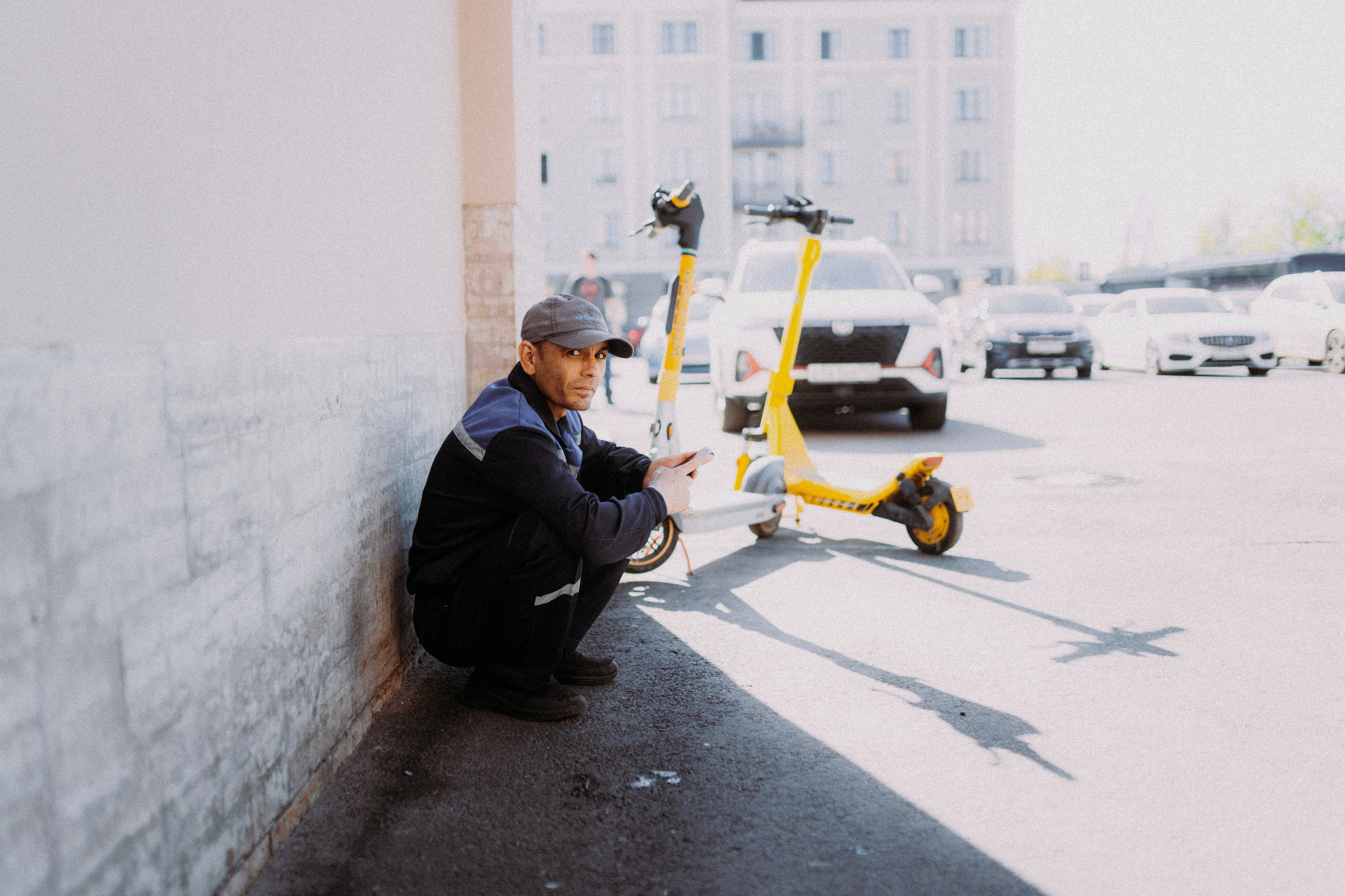 2024. Стрит-фотография, полная абсурда, идиотизма и красоты