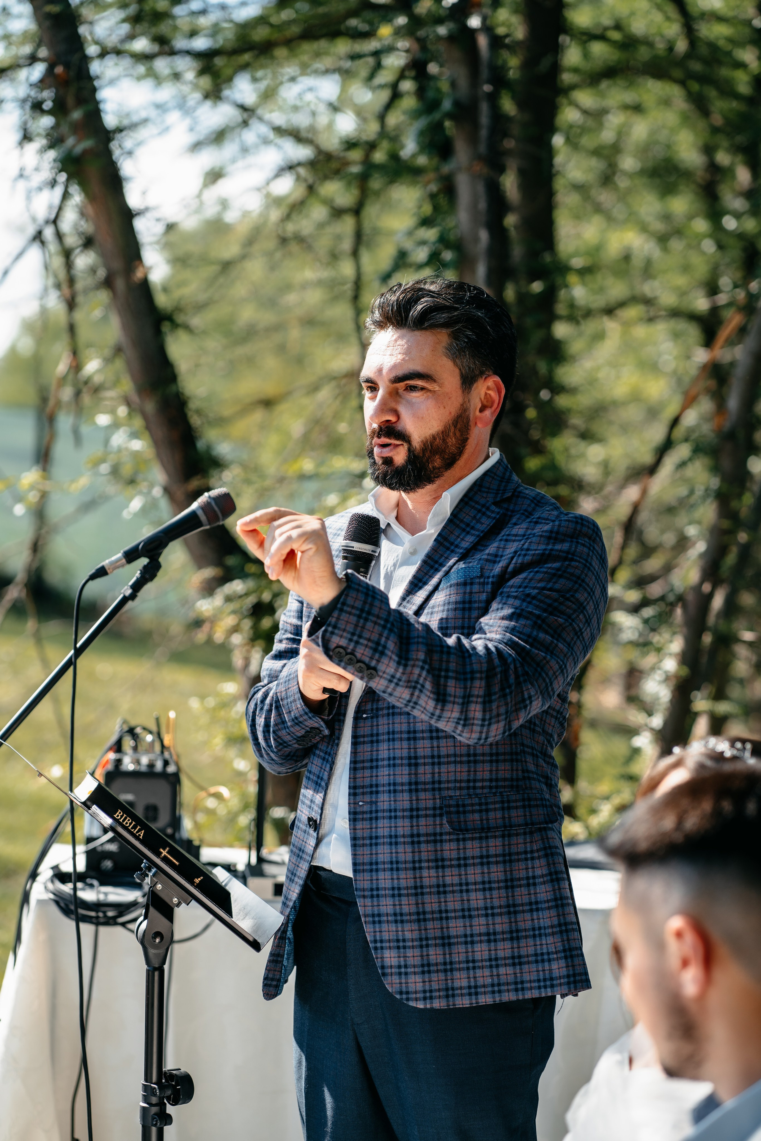 R & R. Fotograf Nunta Iasi - Hearts & Pictures