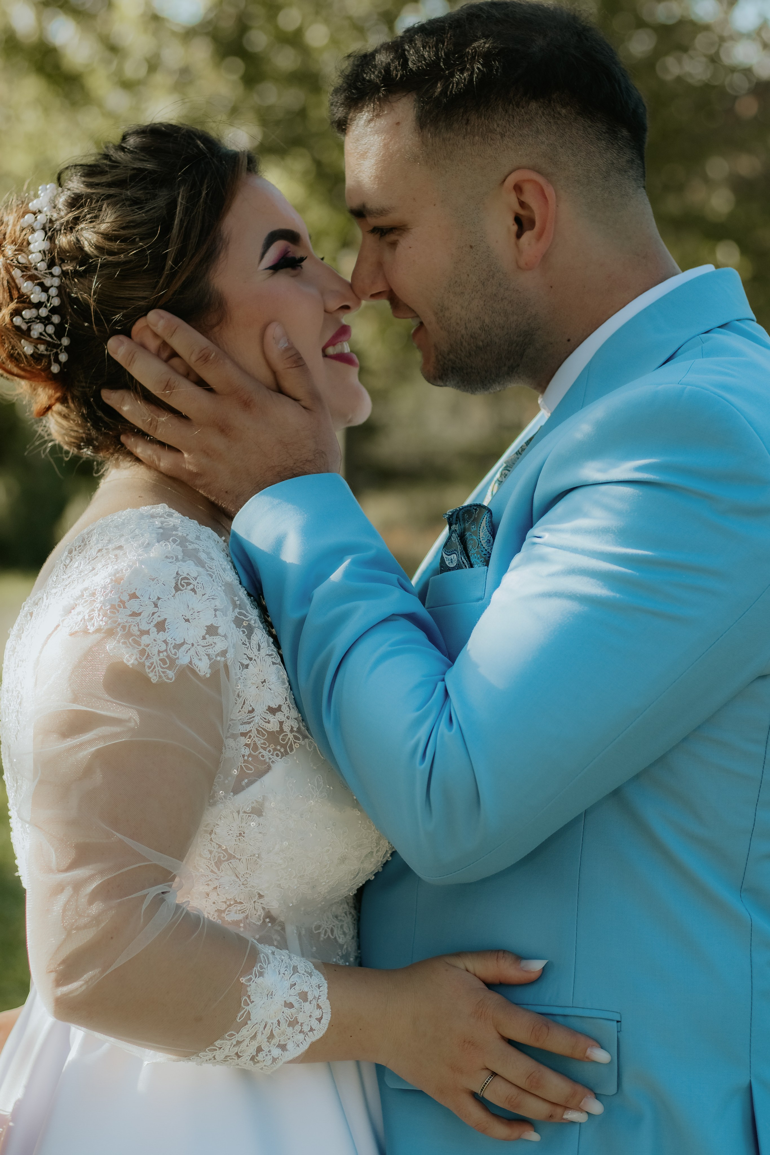 Ramona & Sebi. Fotograf si videograf — evenimente si studio