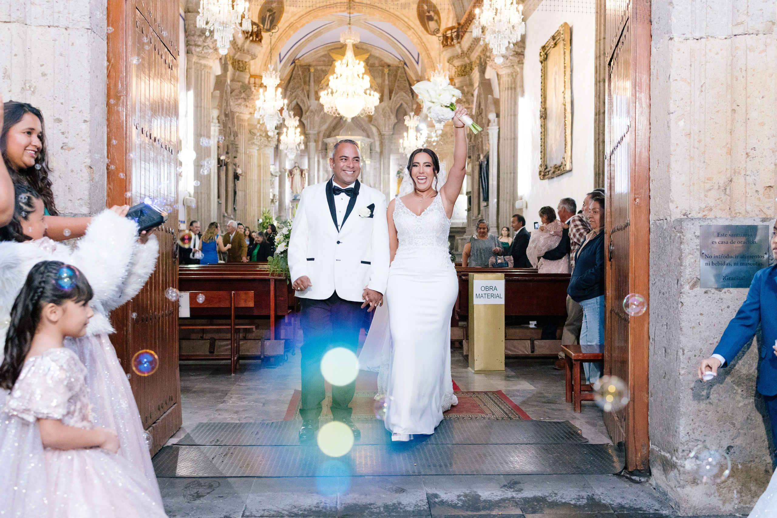 Alejandra y Salvador. Principal