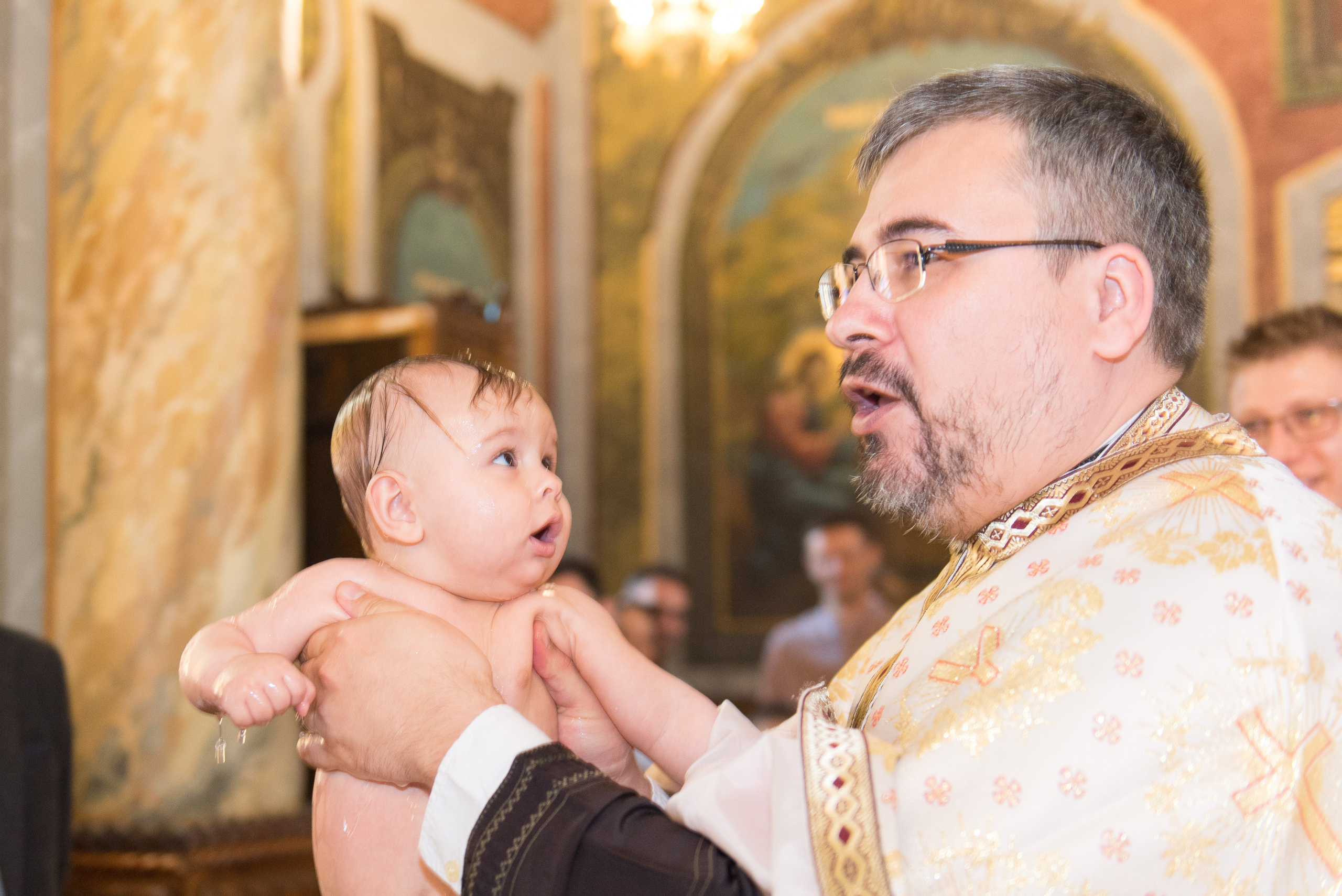 Christening photographer, photo session at home, baby photos, professional baptism photographer Bucharest, family photo session, baby photo session, baptism photos at home, baby preparation photos, baby baptism, baptism customs, baptism photographer, baptism photo offer, professional photographer Bucharest