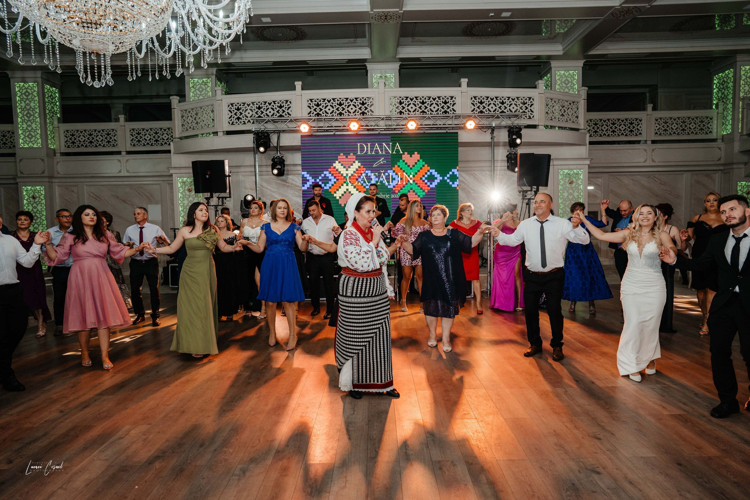 Diana & Cătălin – Nuntă clasică și rafinată. Fotograf de nuntă, corporate, botezuri, majorate și aniversări Roman, Lucaci Cornel