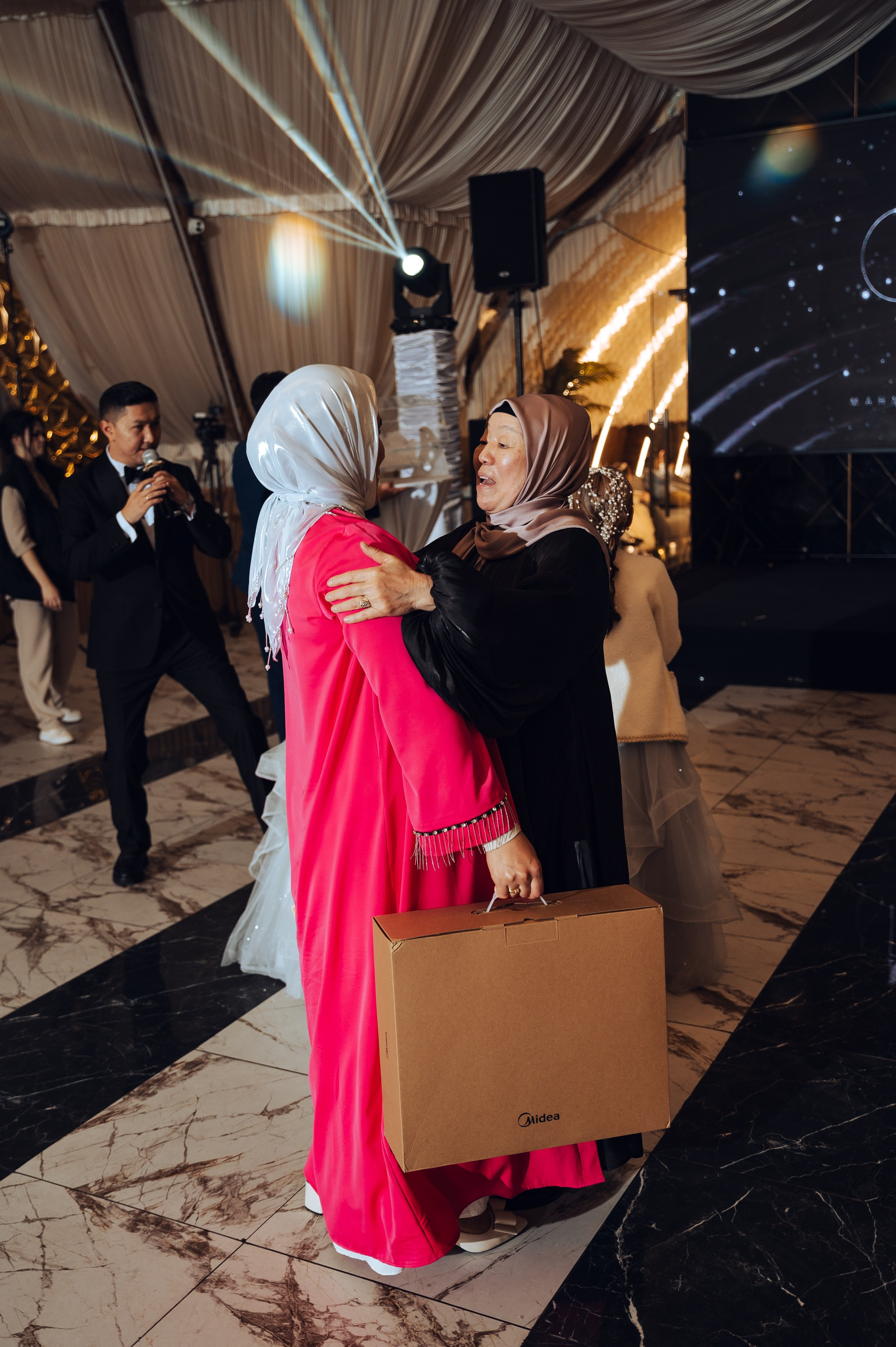 MAHMUD & AIDAI. Фотограф в Бишкеке Андрей Кавешников