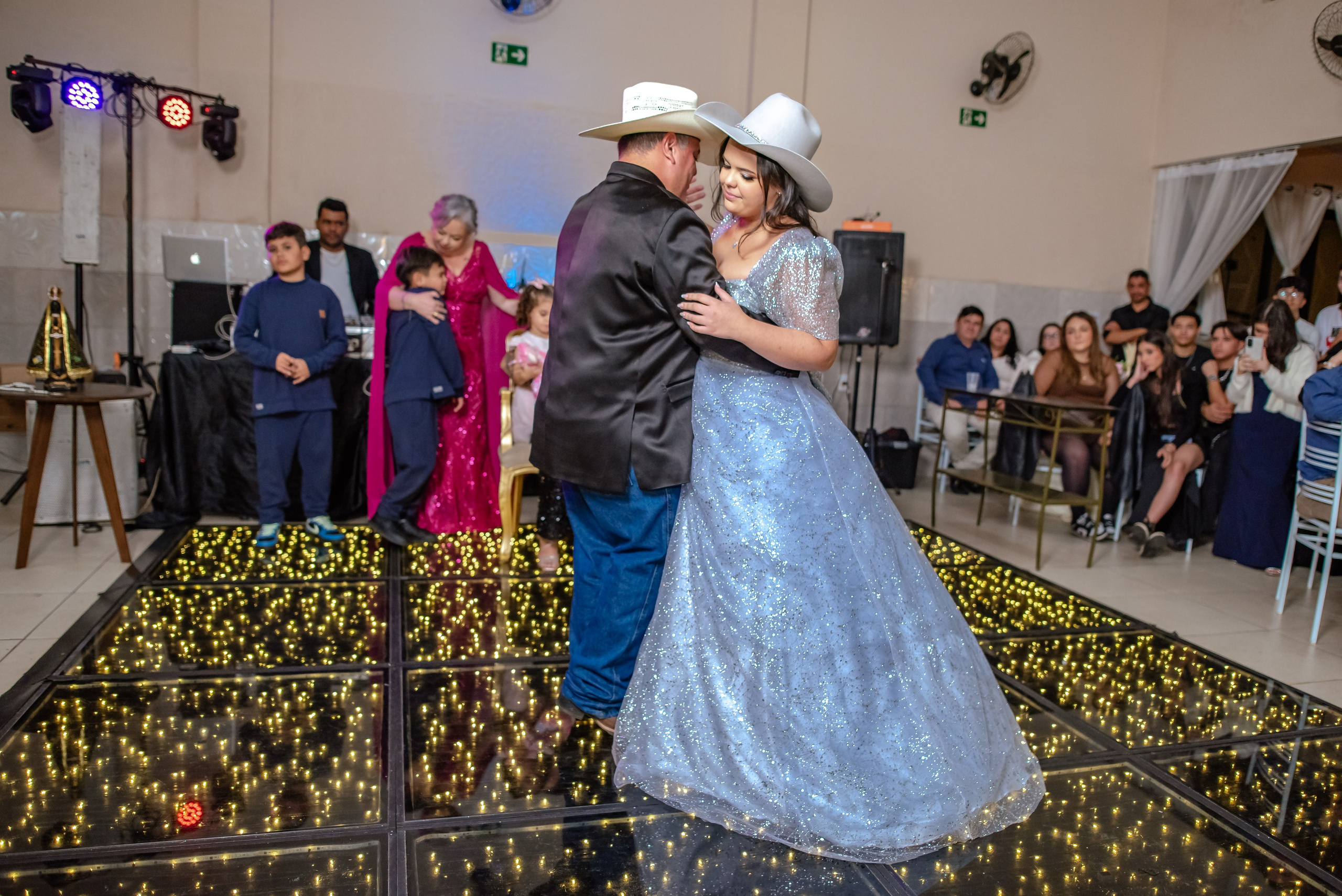 Emanuela. Wedding photographer Ana Koshi