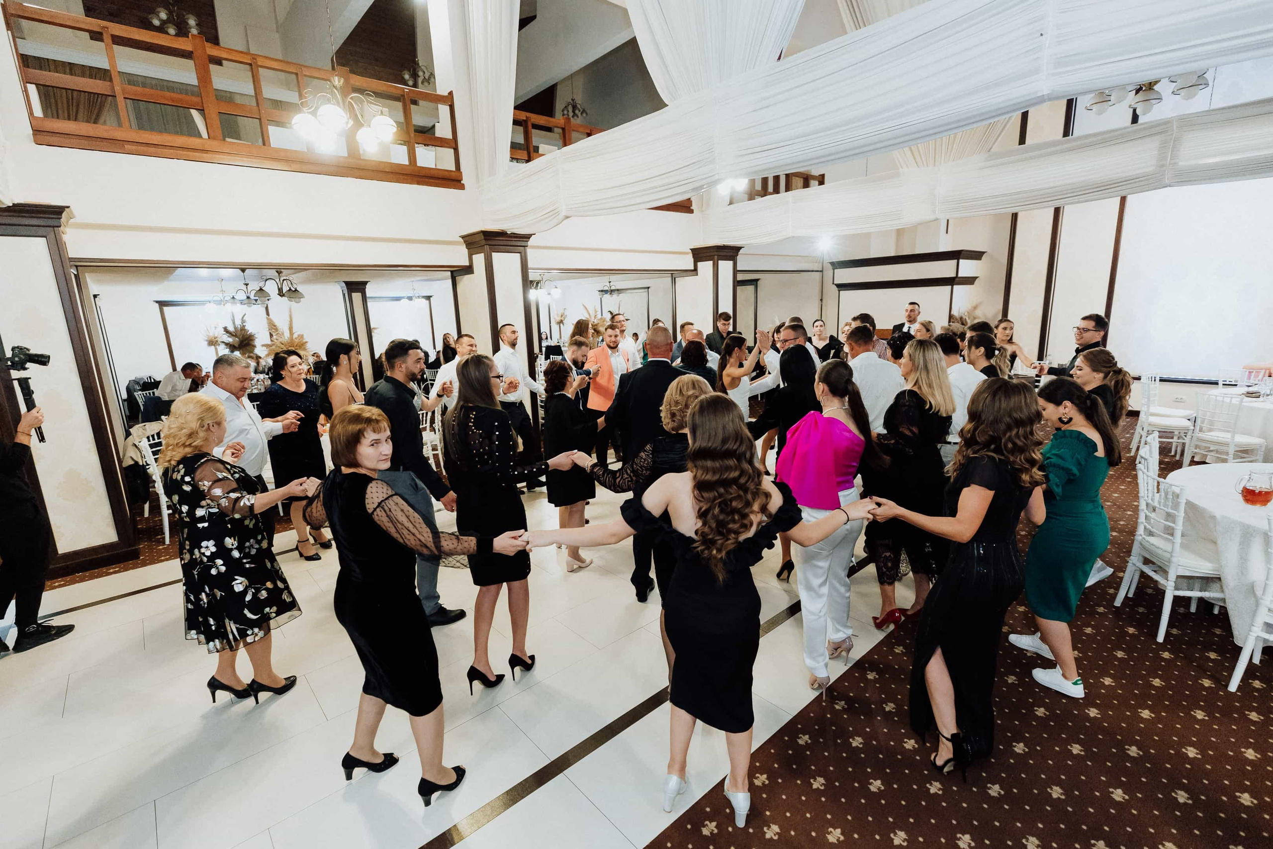 Stefanel & Elena. MovieFrames.ro