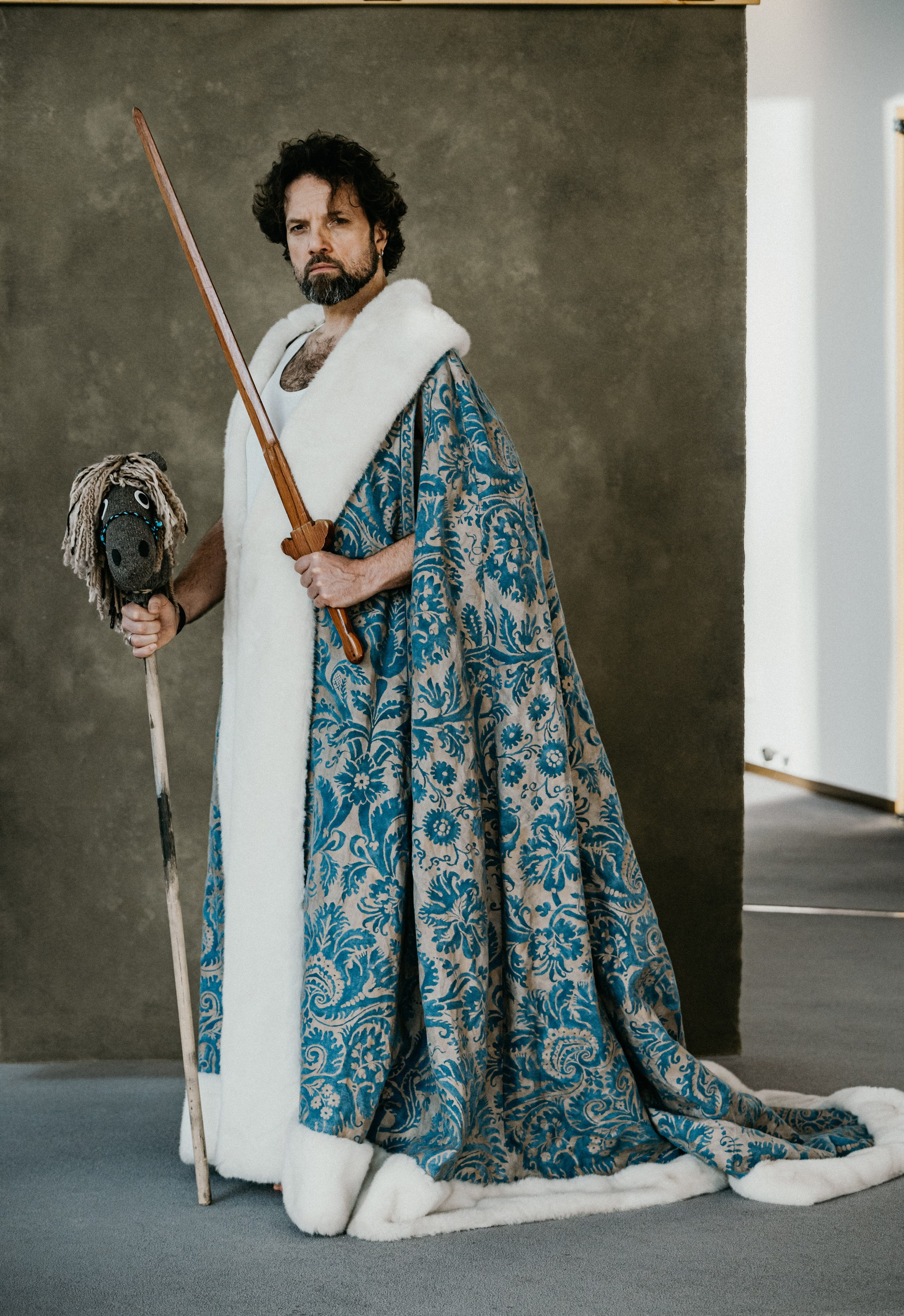 MIRKO ROSCHKOWSKI. Portrait photographer in Germany and all over Europe Mischa Blank