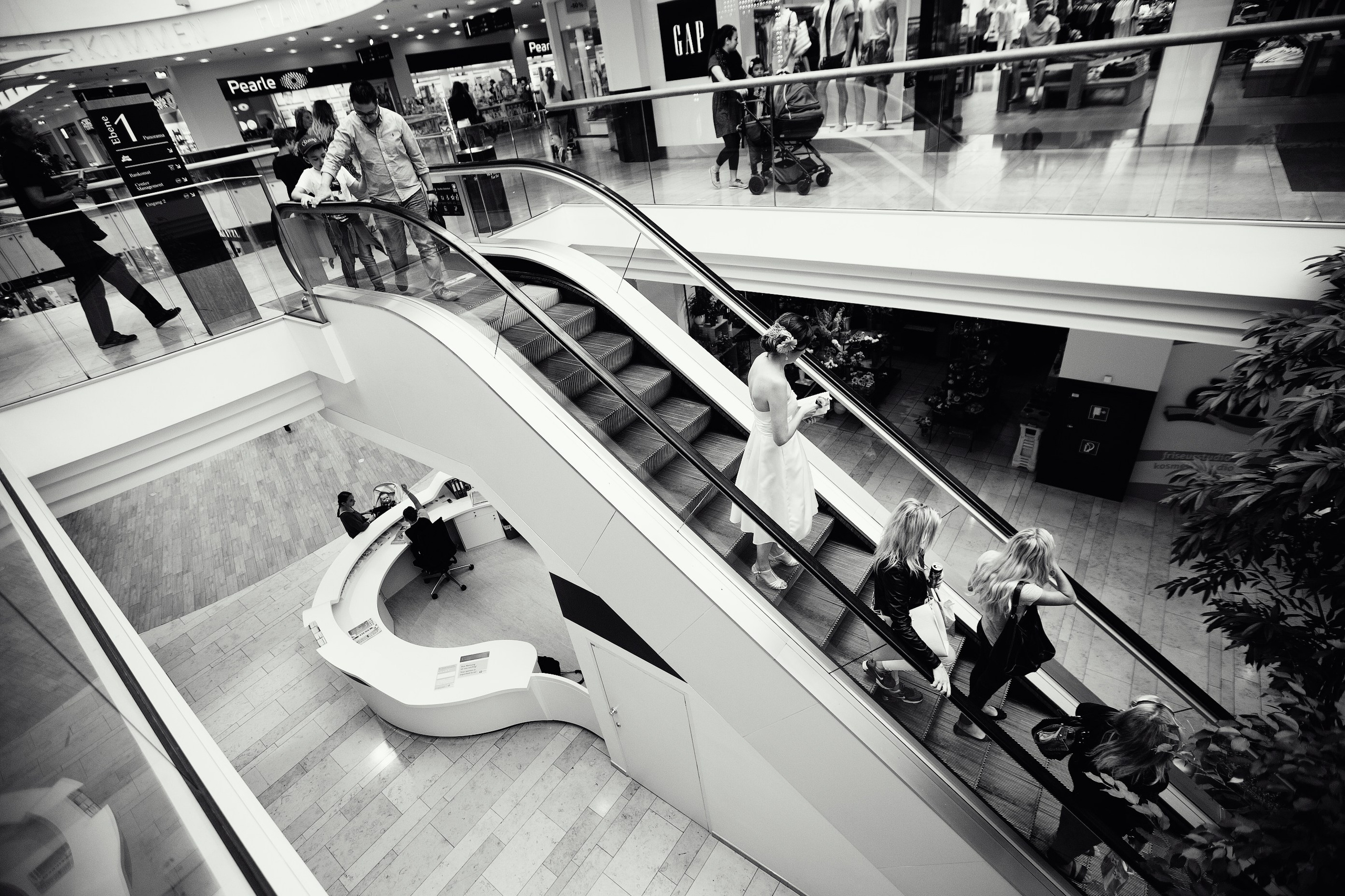 Gentian & Inna, Austria. Denny Savon — Photographer in Santorini | Weddings, Love Stories & Flying Dress