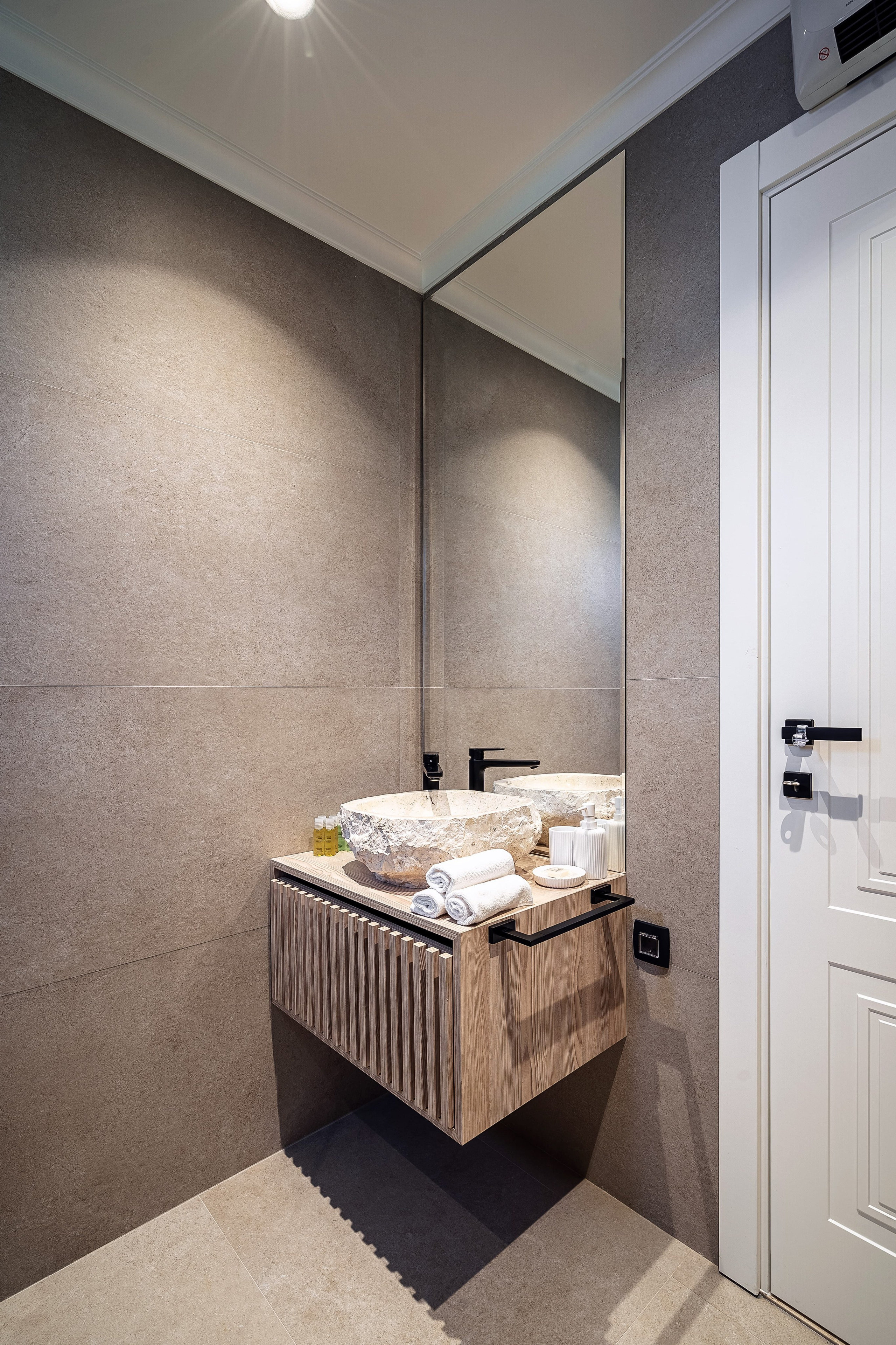 Real Estate Photography. Montenegro. EVAN ARISTOV WEDDING PHOTOGRAPHY — Seattle Wedding Photographer