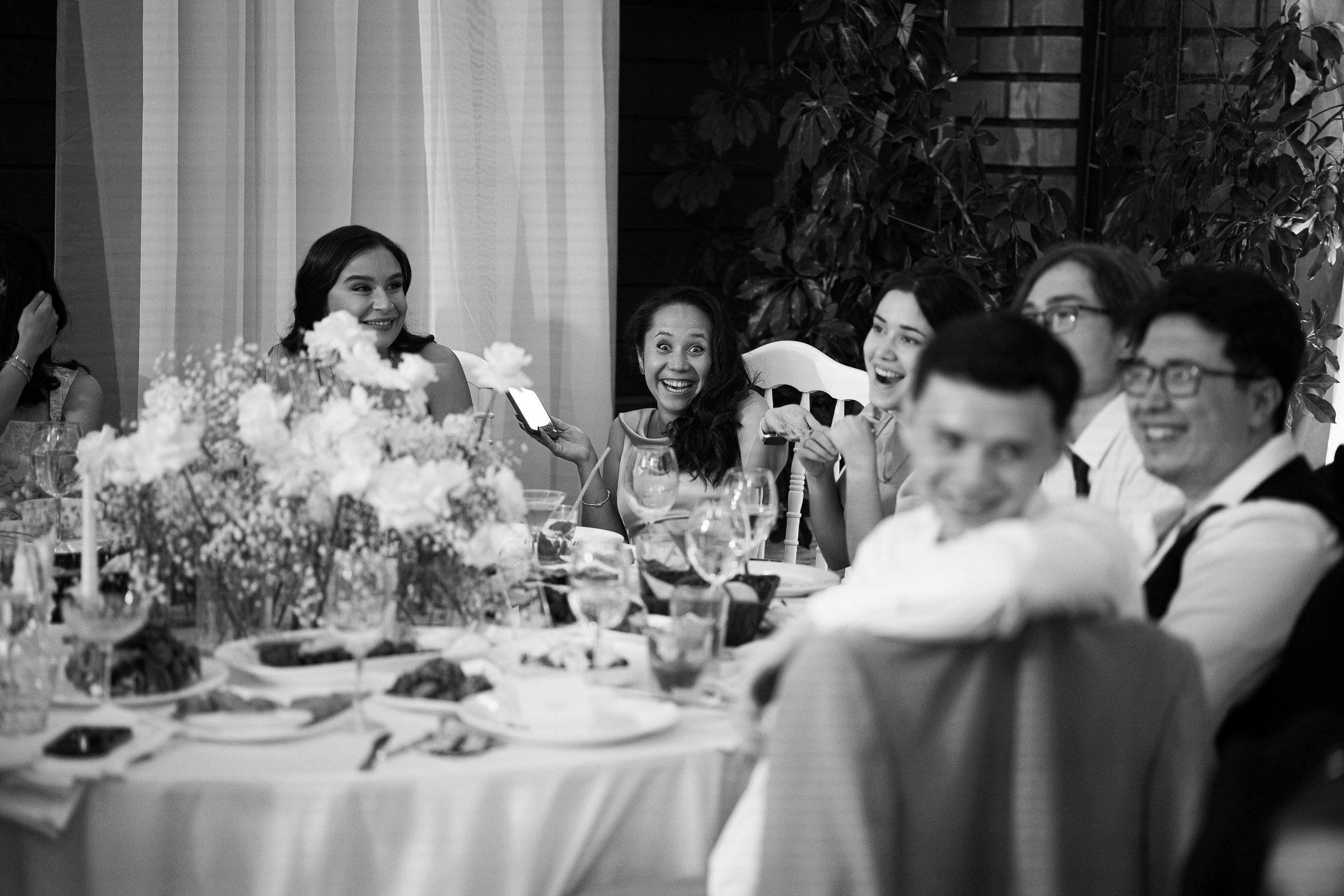 Thomas & Suyumbika. Главная