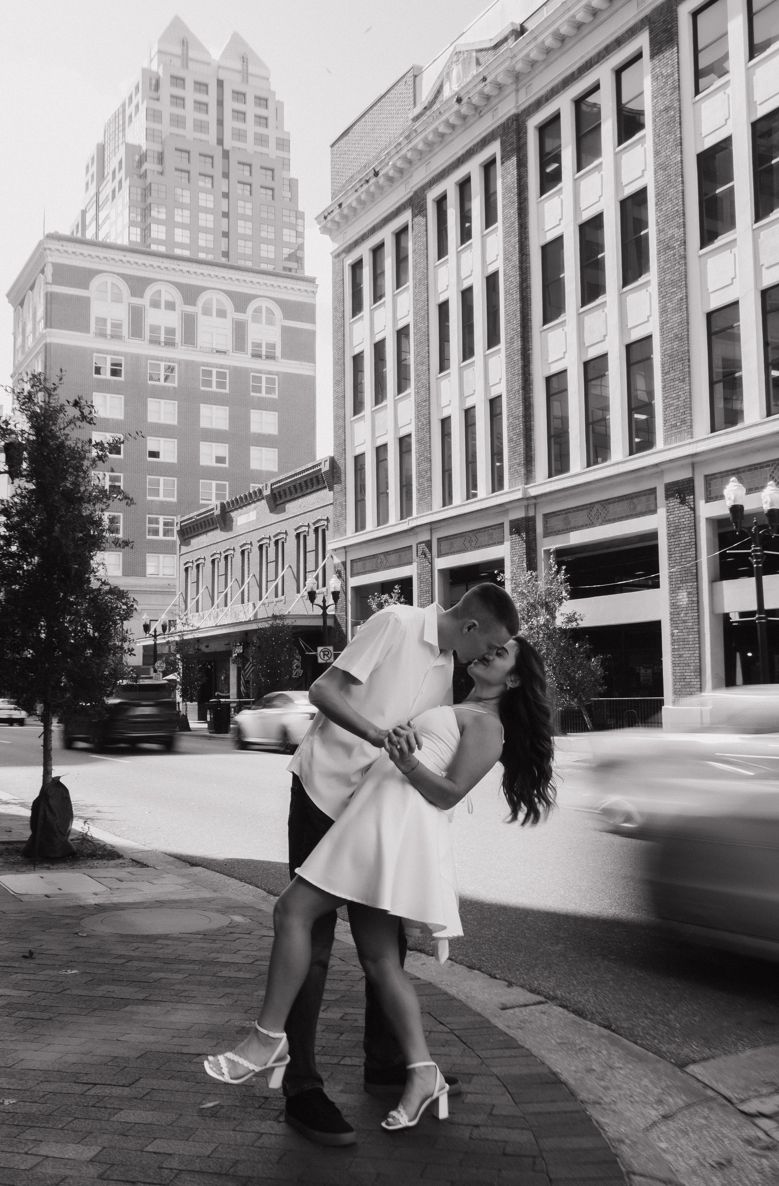 Engagement Photoshoot in the city. Photographer Anastasia Nagibina