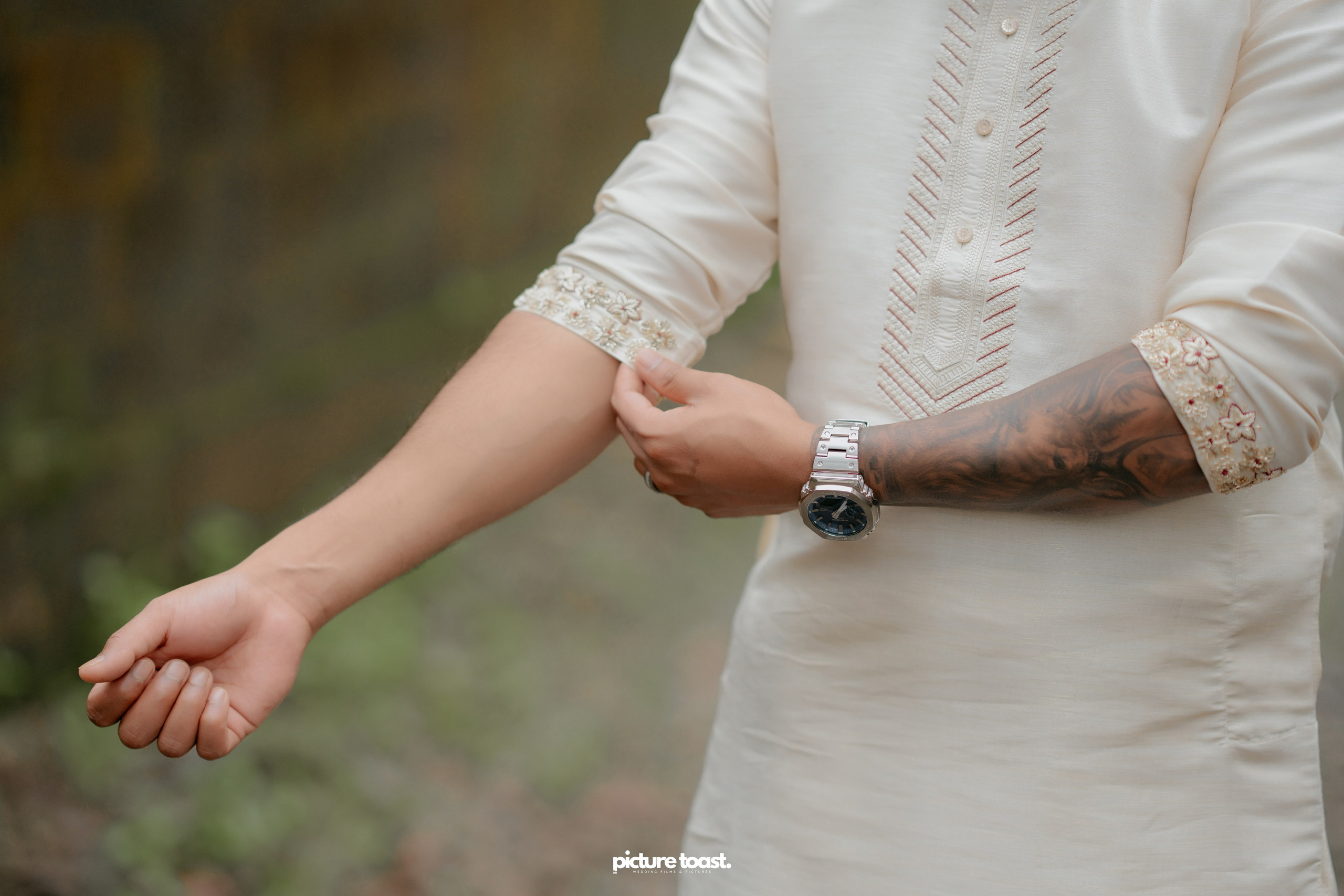 Traditional Kerala Hindu Wedding Ft. Anusree & Vishnu. Fine art Wedding Photographers in India & Canada