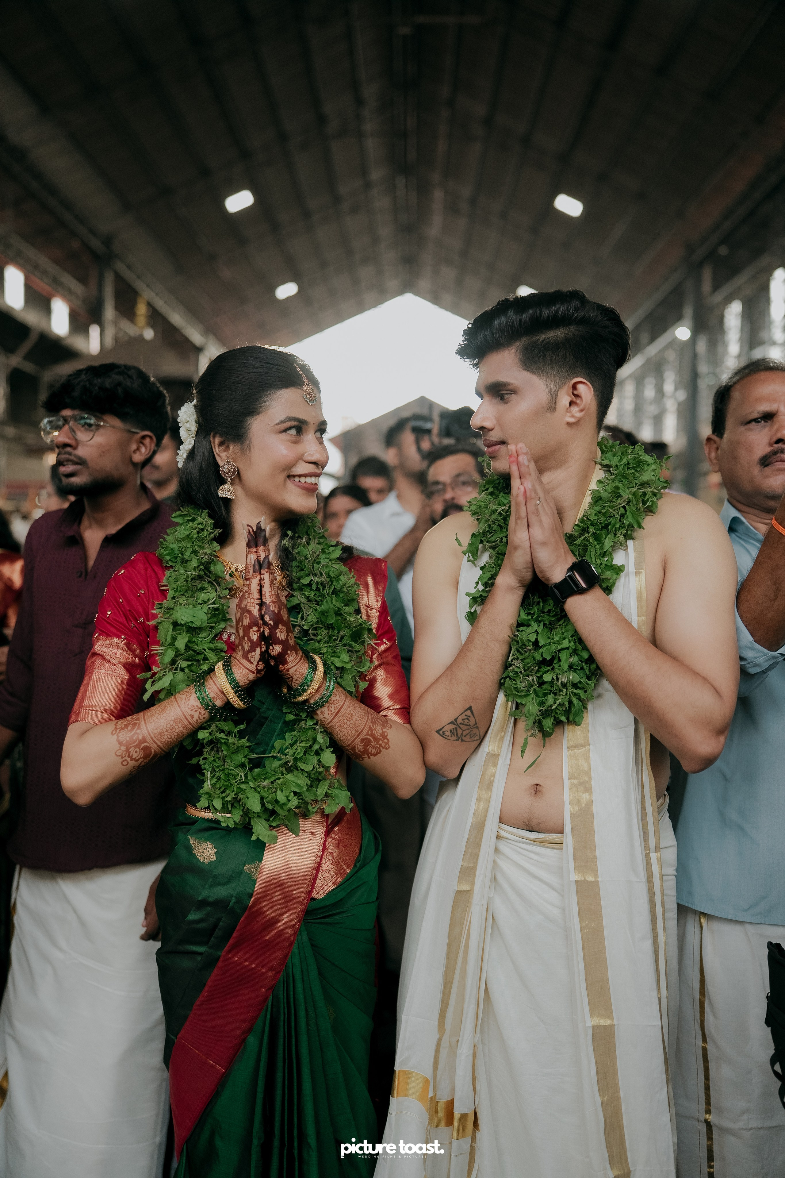 Guruvayur Wedding Ft. Athira & Abilash. Fine art Wedding Photographers in India & Canada