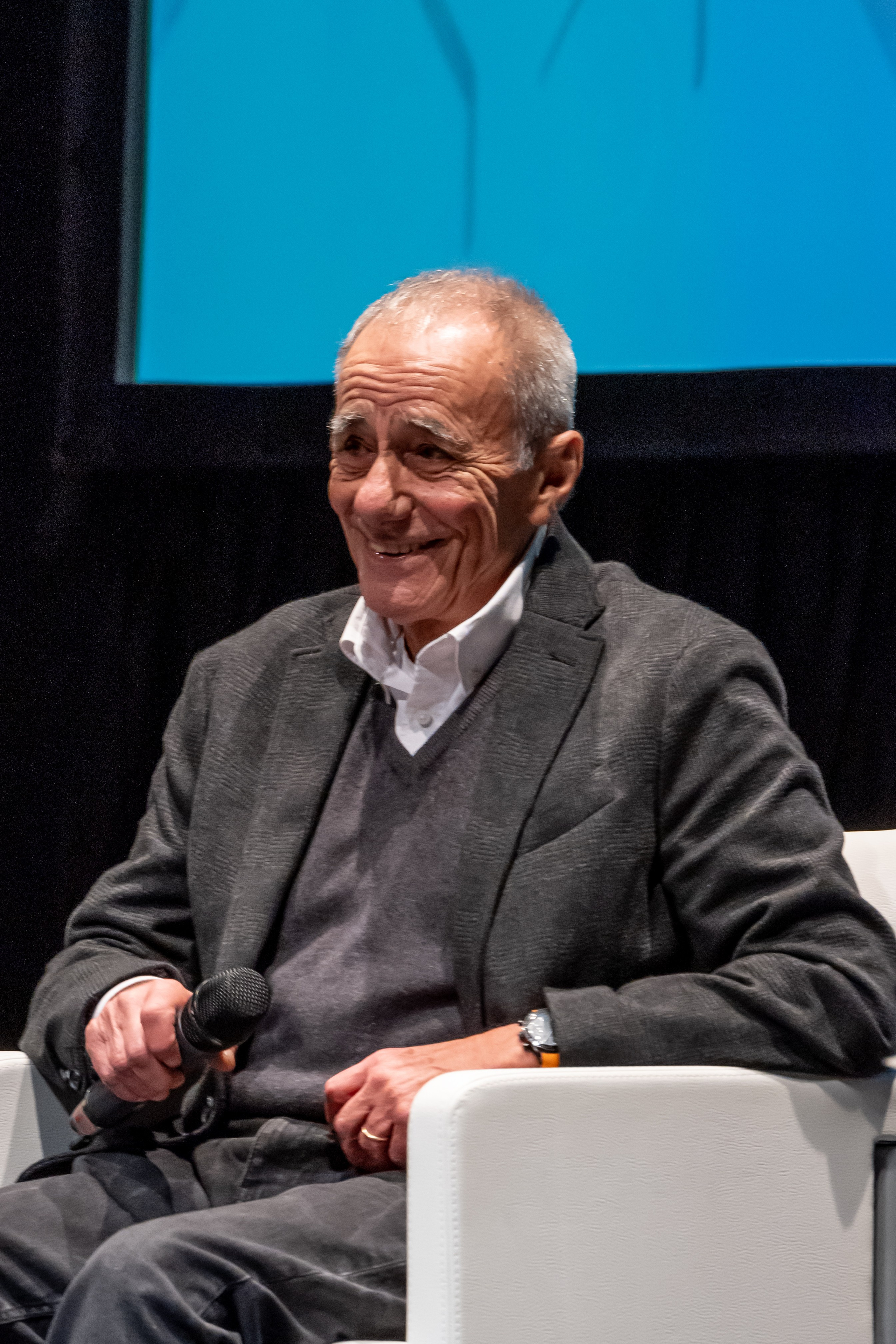 Roberto Vecchioni Teatro Alba. “Gianmaria Coscia fotografo per passione”