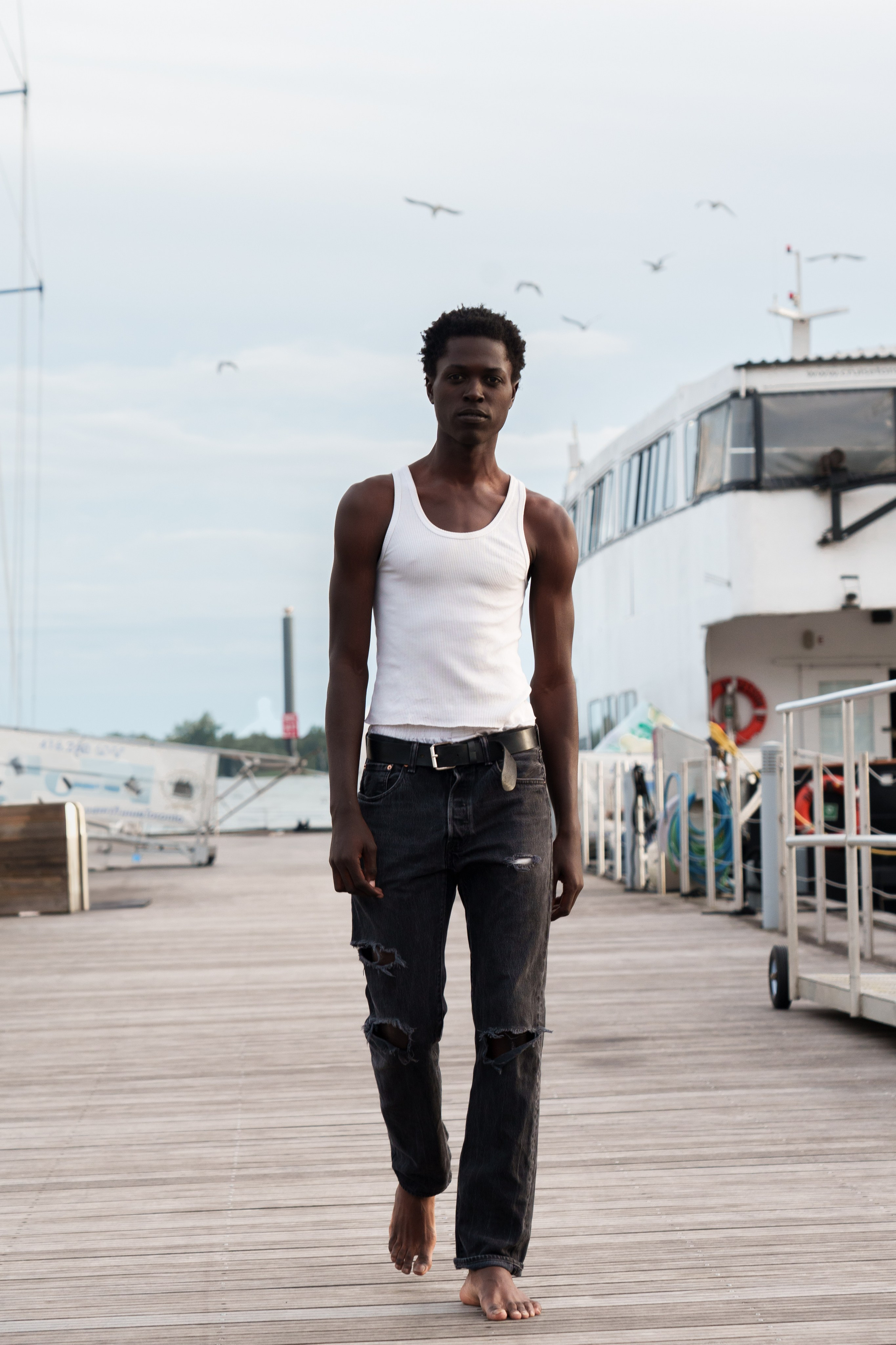 Fashion and Commercial. Production Services NV Visual