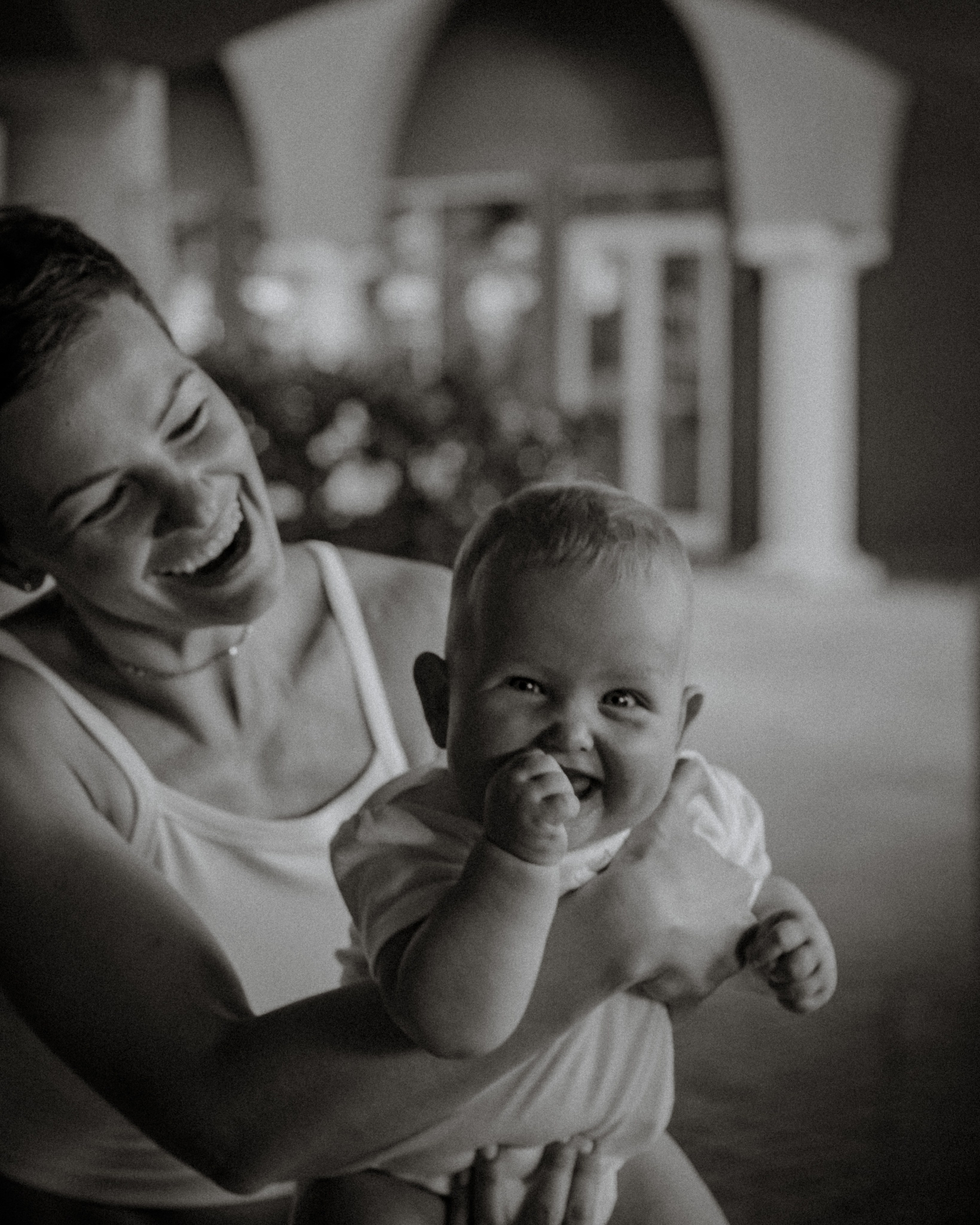 Family photography Mother and Daugther. Professional portrait photographer in Los Angeles | Axenia Haritonova