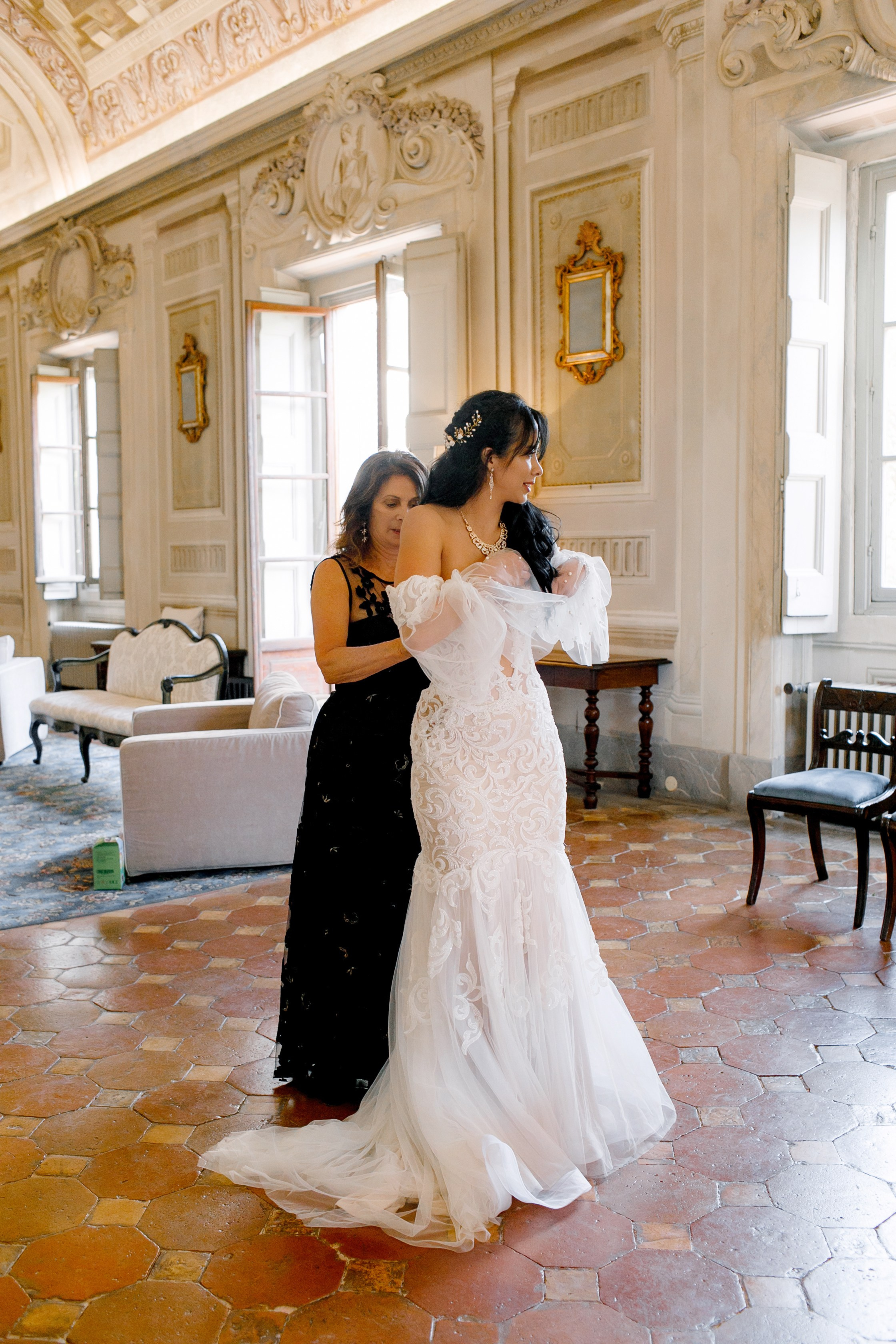 Tuscany Castello di Montegufoni wedding. Iurkovski PHOTOGRAPHY in Europe. Luxury destination weddings and events