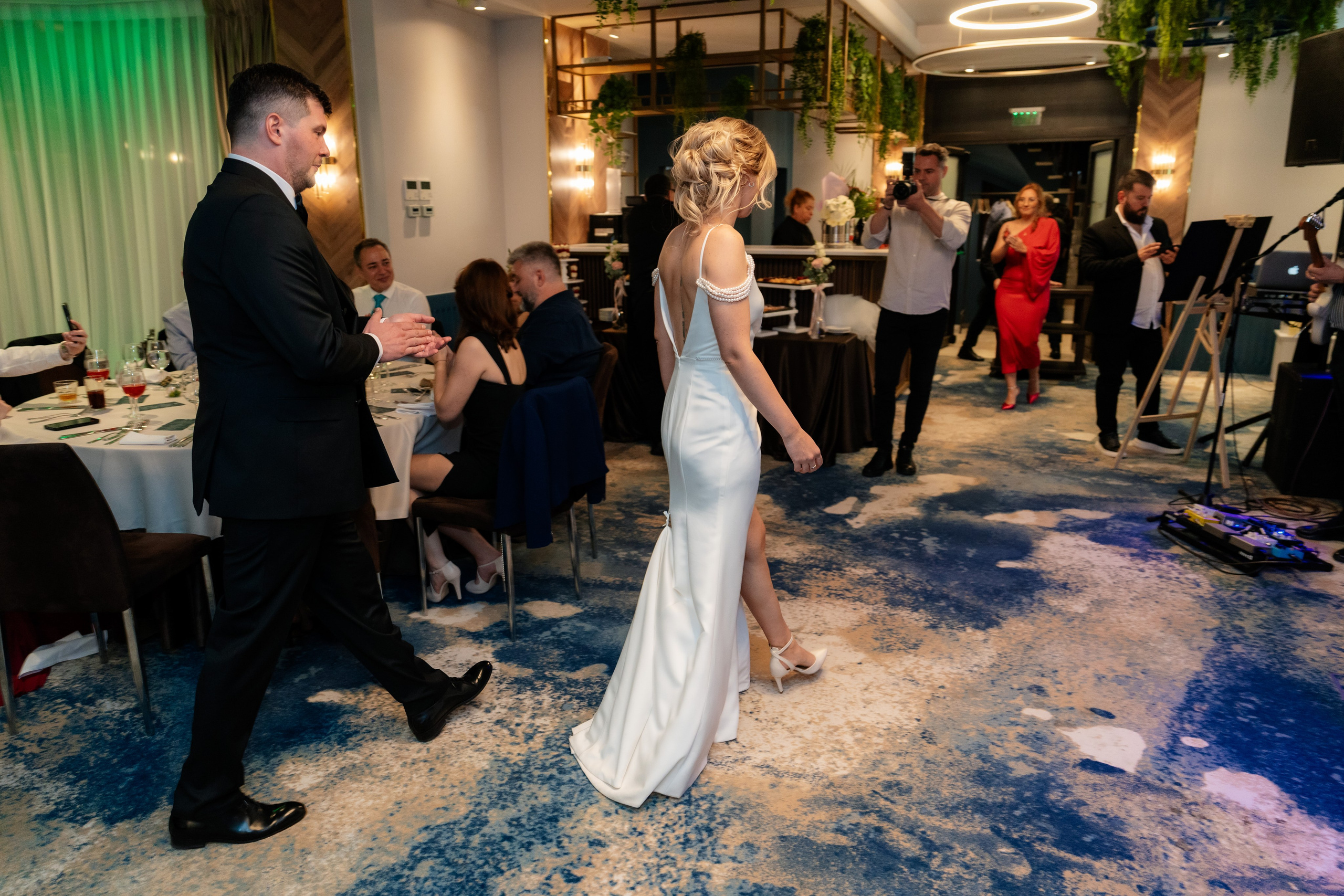 Madisson & Alex. Destination Wedding Photographer Alex Pasarelu