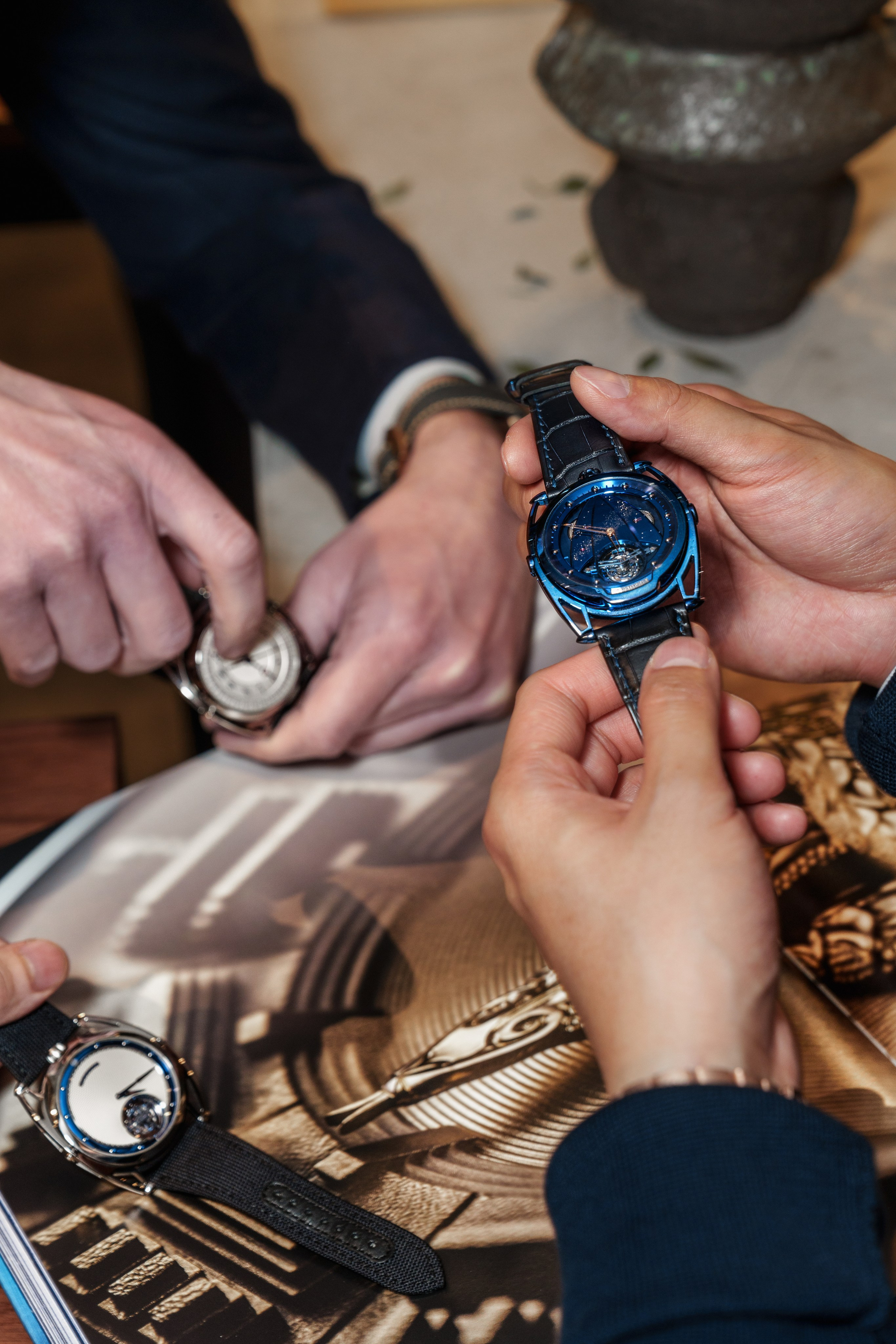 WATCHBOX. ФОТОГРАФ В ГОНКОНГЕ (СВАДЬБЫ, FASHION, СЕМЕЙНЫЕ, МЕРОПРИЯТИЯ, ФОТОПРОГУЛКИ)