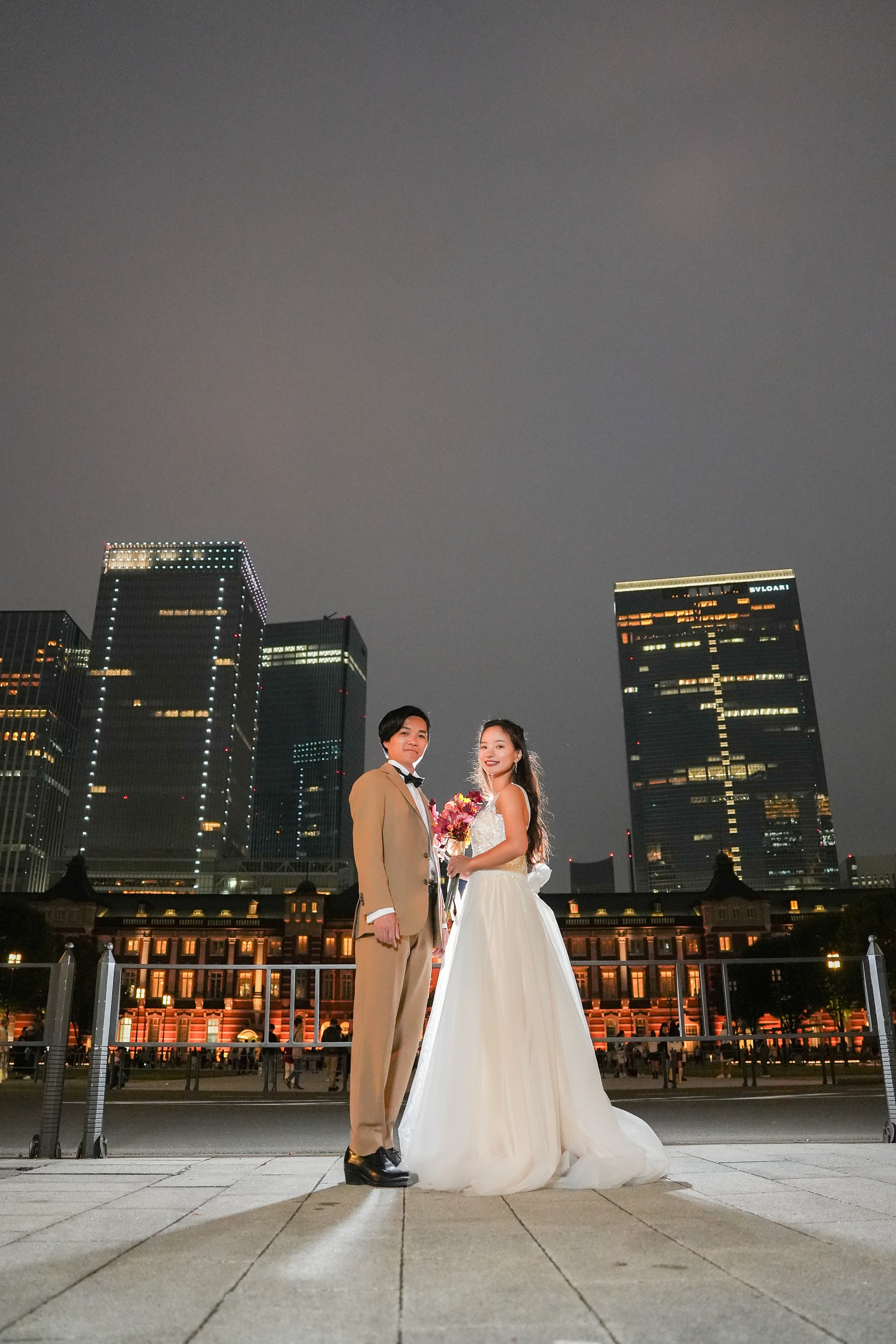 Вечерняя свадебная съёмка в Токио. Фотограф в Токио Япония