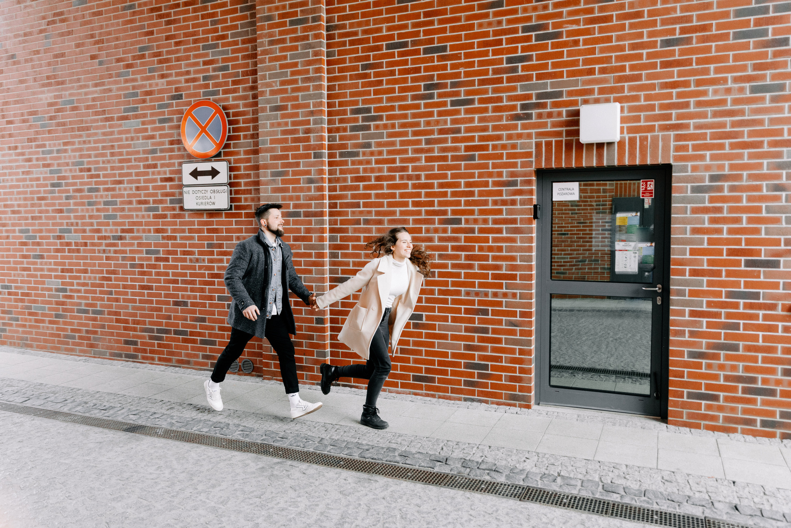 Julia ♡ Adrian. Fotograf Ślubny Warszawa - Sesje Biznesowe Rodzinne Eventy