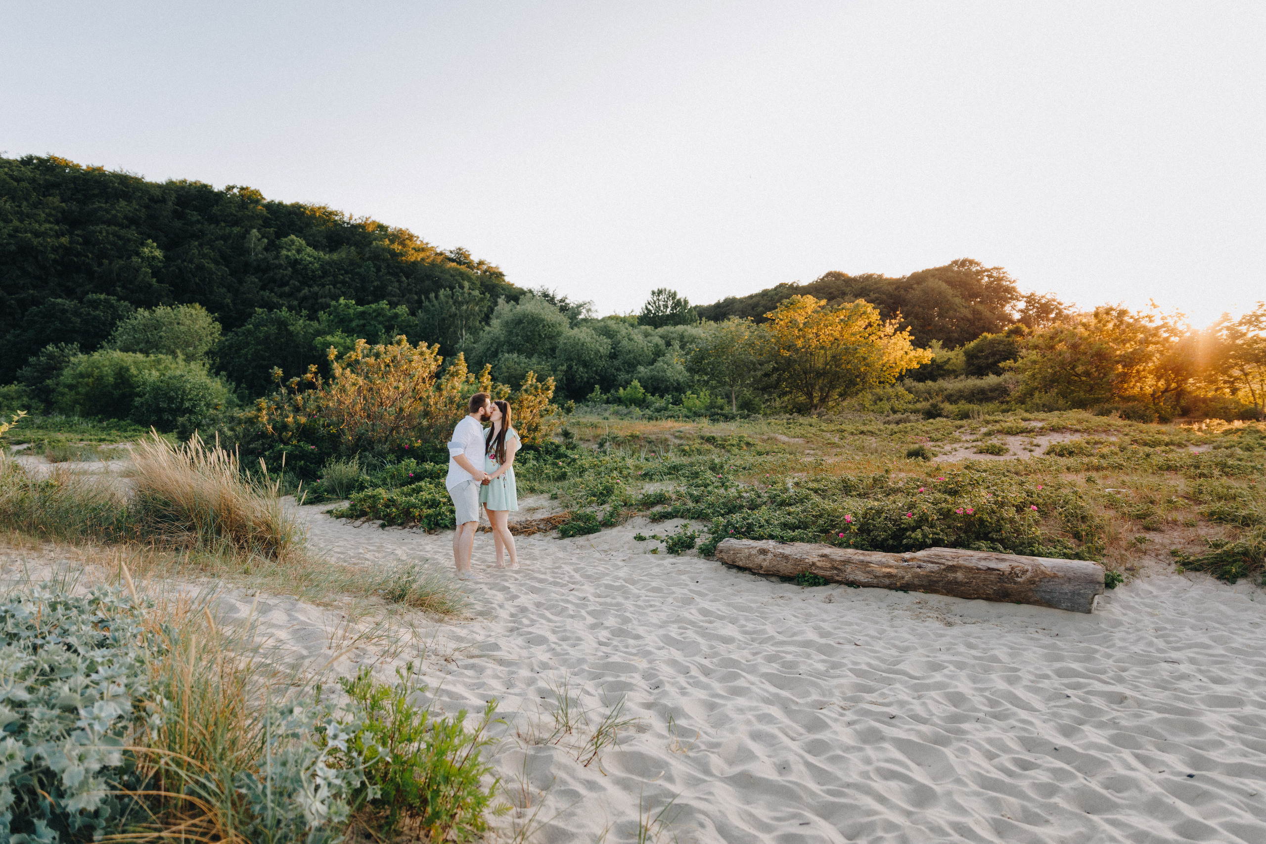 Zdjęcie przedstawia sesję ciążową wykonaną przez fotografa Aleksandra Szpakowicza w Gdańsku. Fotografia ciążowa Gdańsk. www.szpakowicz-studio.pl