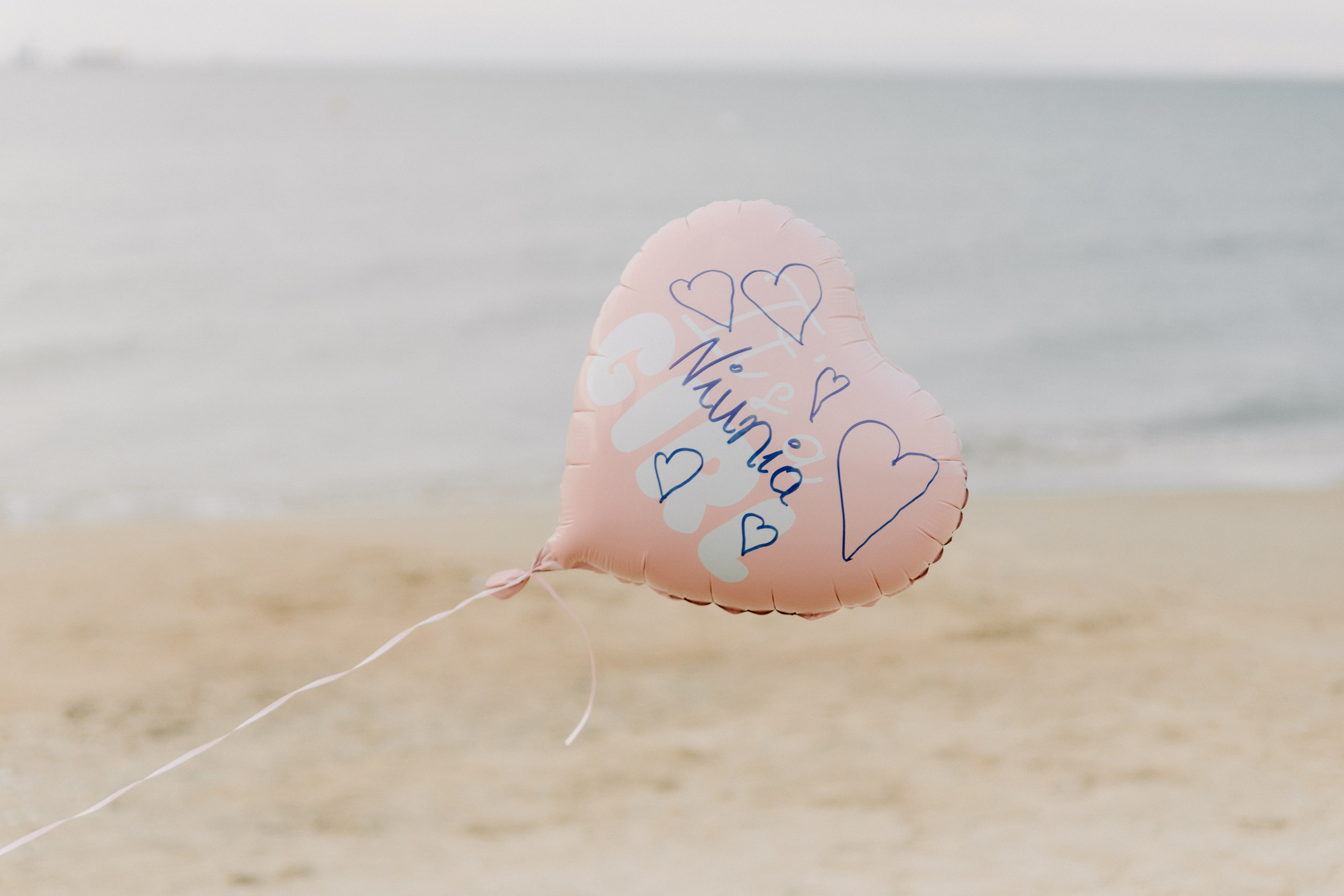 Zdjęcie przedstawia sesję ciążową wykonaną przez fotografa Aleksandra Szpakowicza w Gdańsku. Fotografia ciążowa Gdańsk. www.szpakowicz-studio.pl