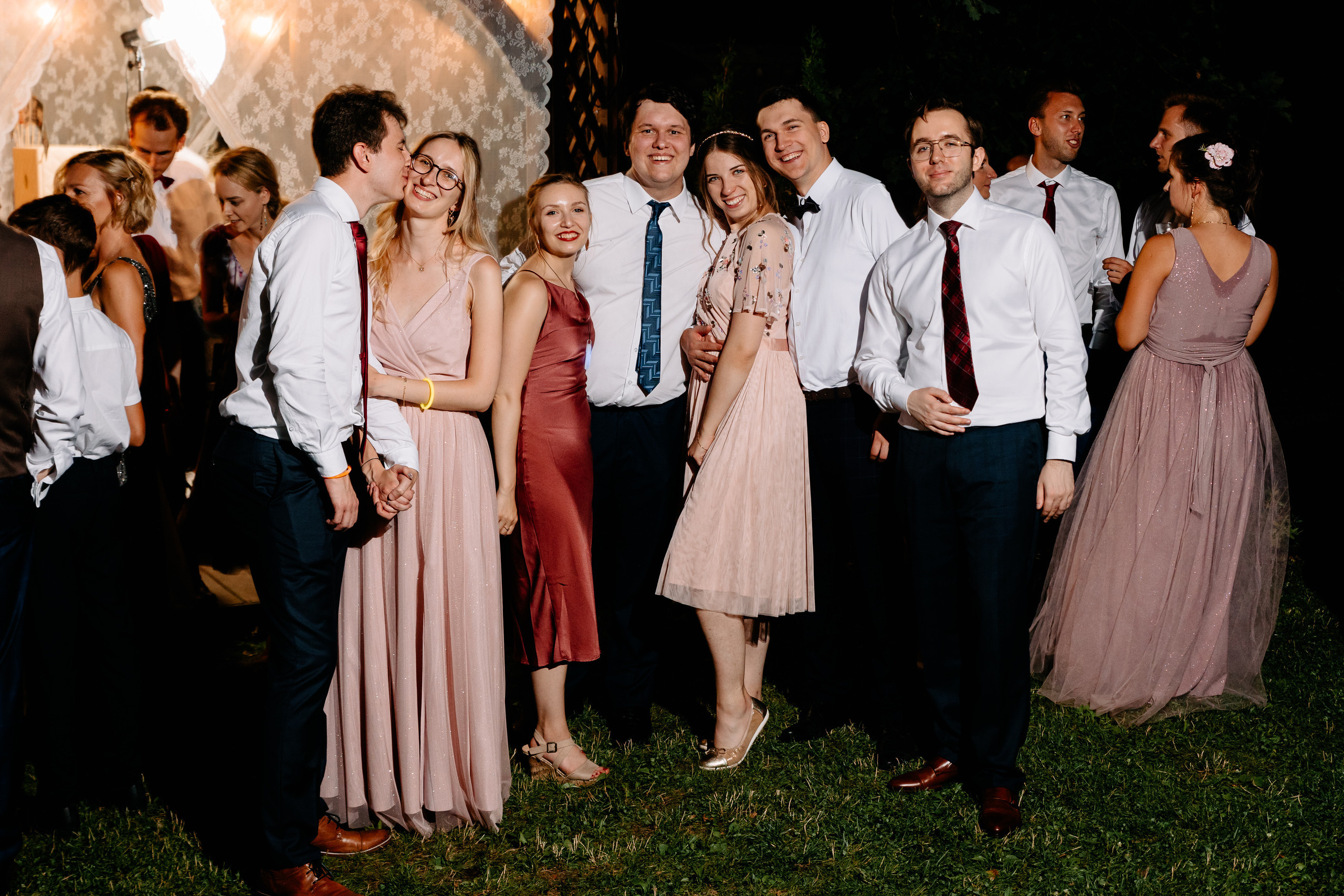 O co zapytać fotografa ślubnego - pytania i odpowiedzi. Fotograf Ślubny Warszawa - Sesje Biznesowe Rodzinne Eventy