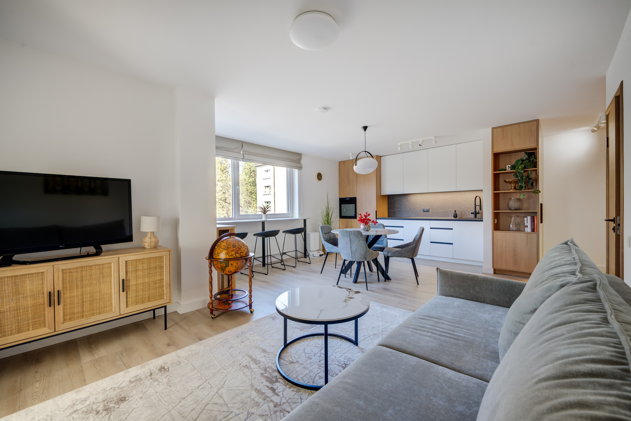 Birželio 23-sios g. 15. Elina Sapiega fotografė Vilniuje