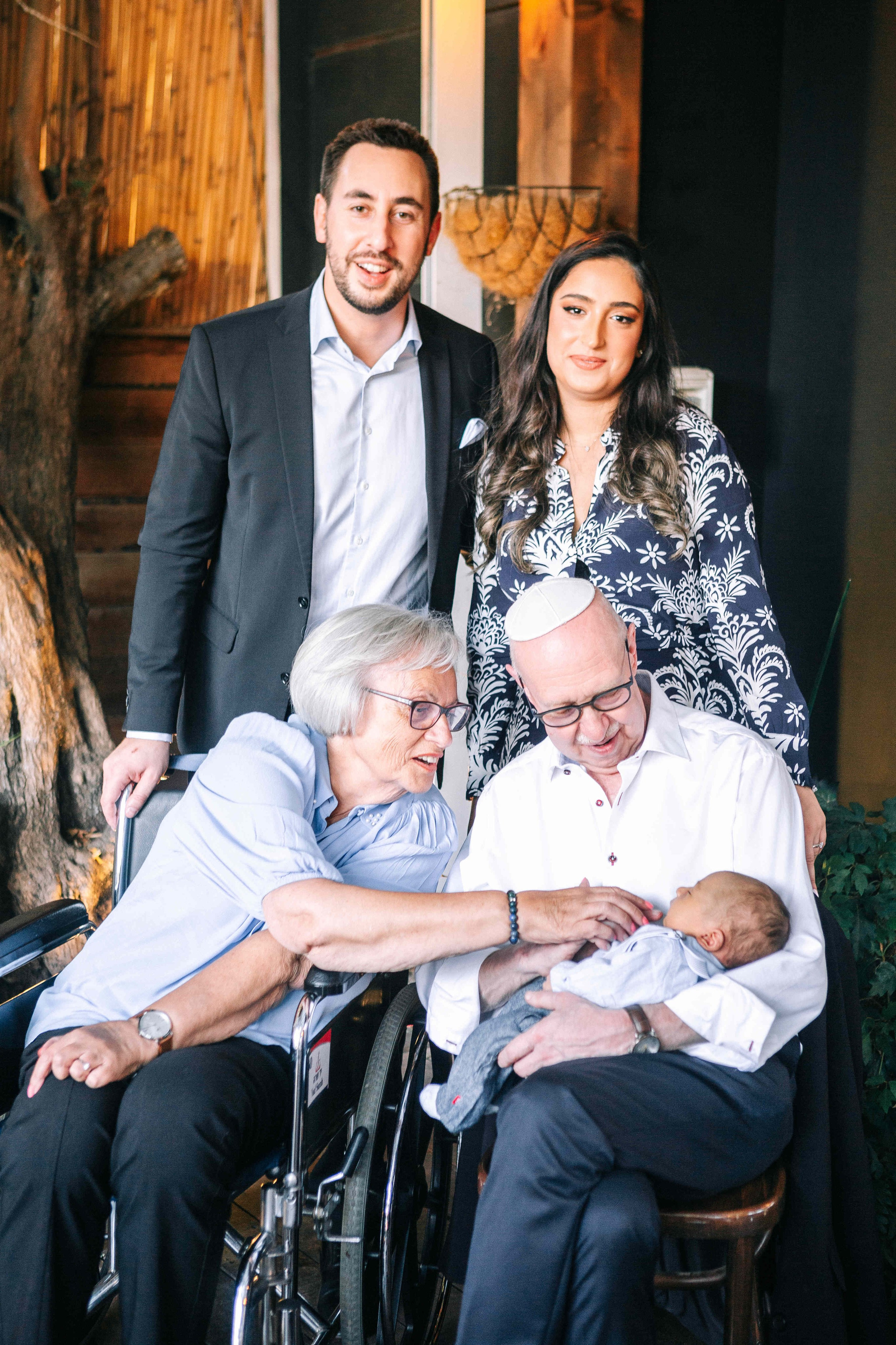 BRIT MILA (BIG EVENT). PHOTOGRAPHER IN ISRAEL