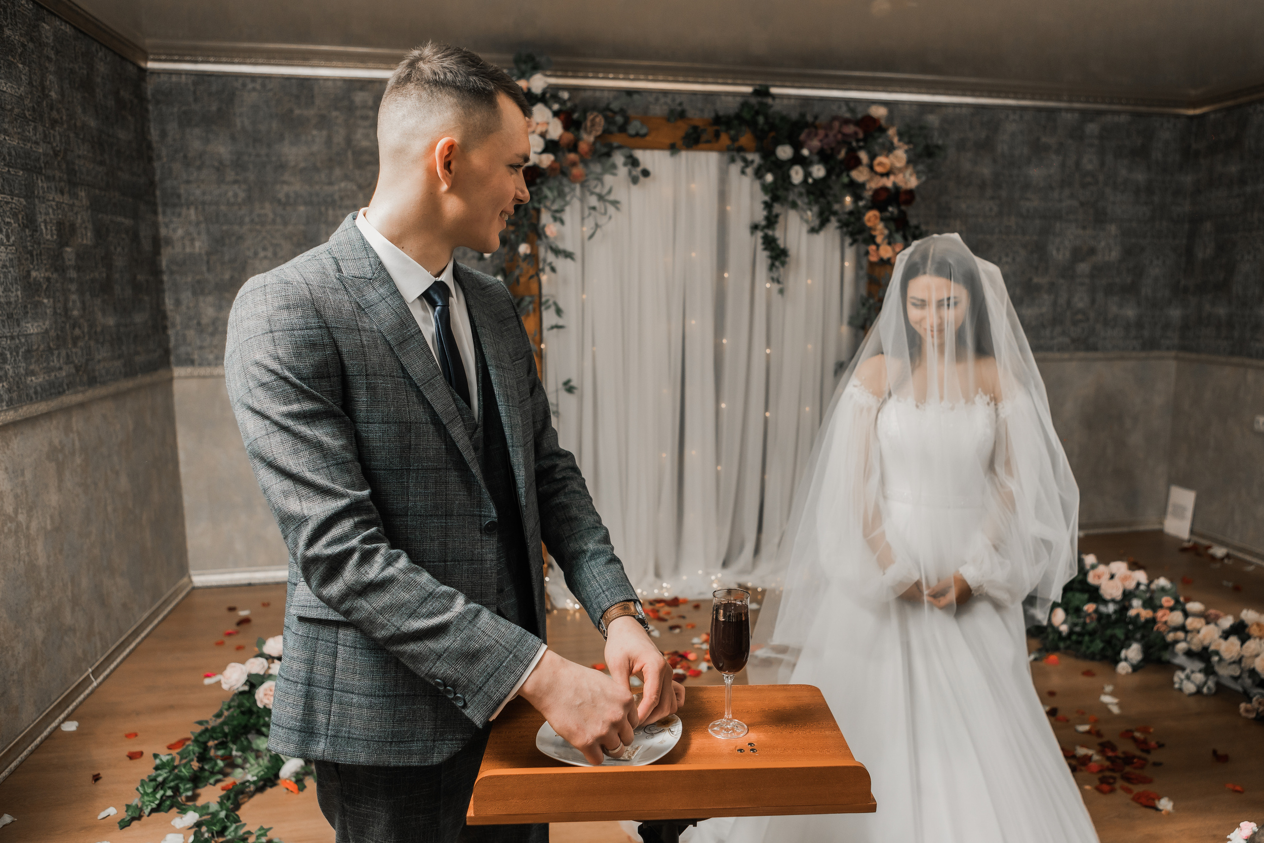 Лиана и Максим. Свадебный фотограф Карасов Анатолий на КМВ и весь Ставропольский край