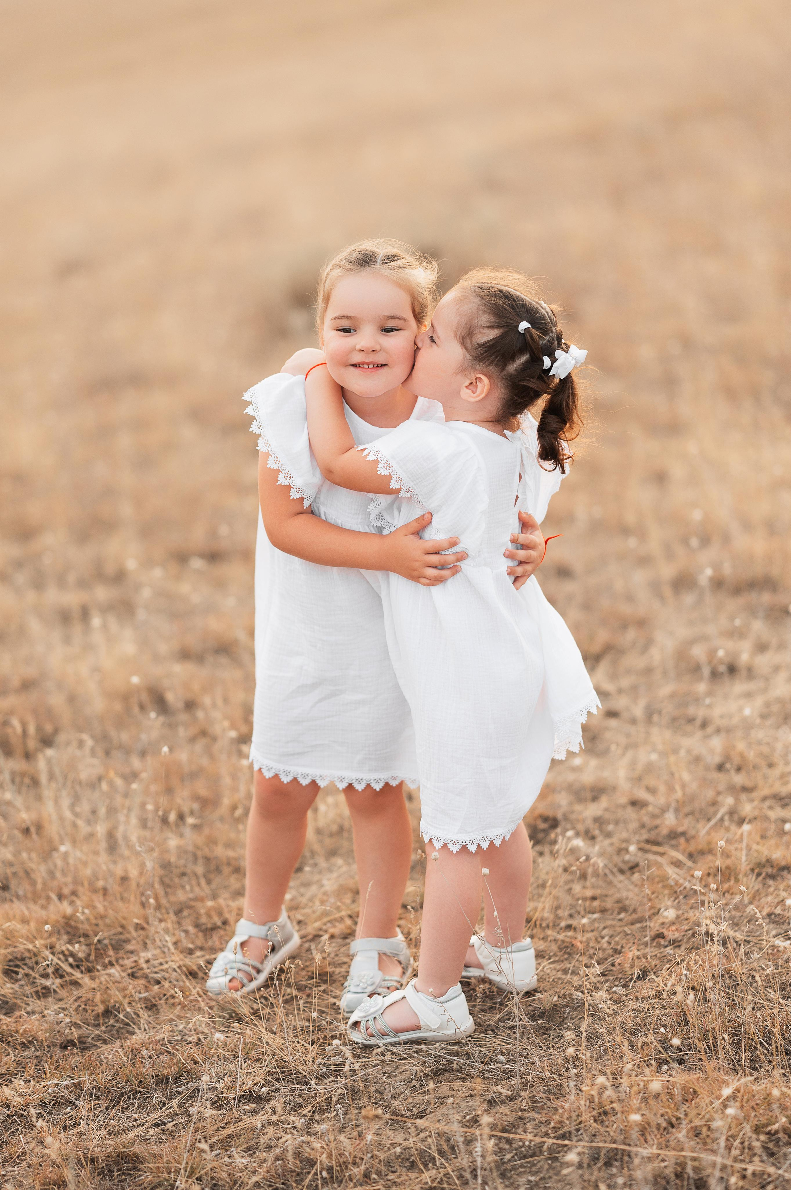 Юра Мария Ника и Кира. Свадебный фотограф Карасов Анатолий на КМВ и весь Ставропольский край