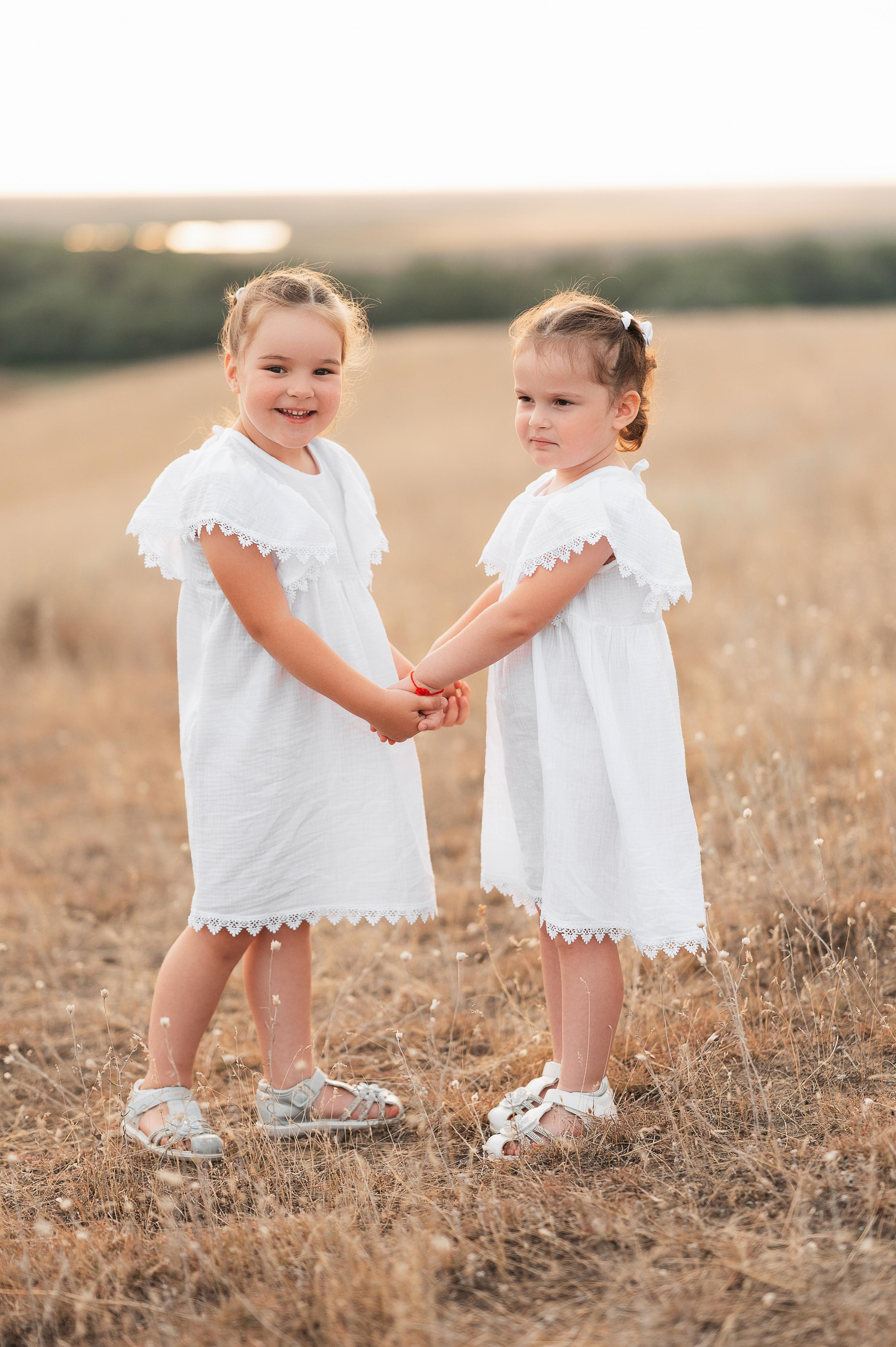 Юра Мария Ника и Кира. Свадебный фотограф Карасов Анатолий на КМВ и весь Ставропольский край