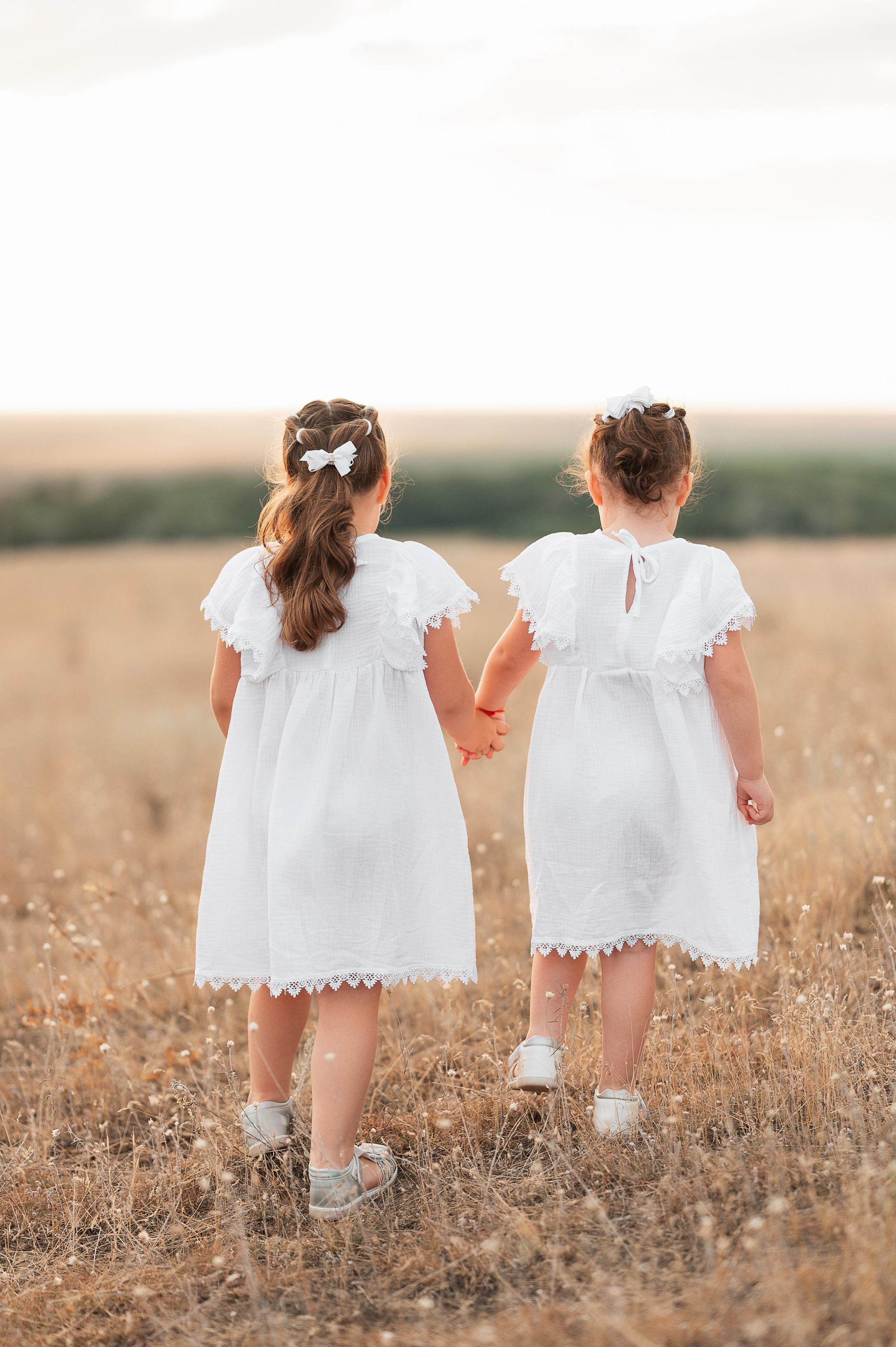 Юра Мария Ника и Кира. Свадебный фотограф Карасов Анатолий на КМВ и весь Ставропольский край