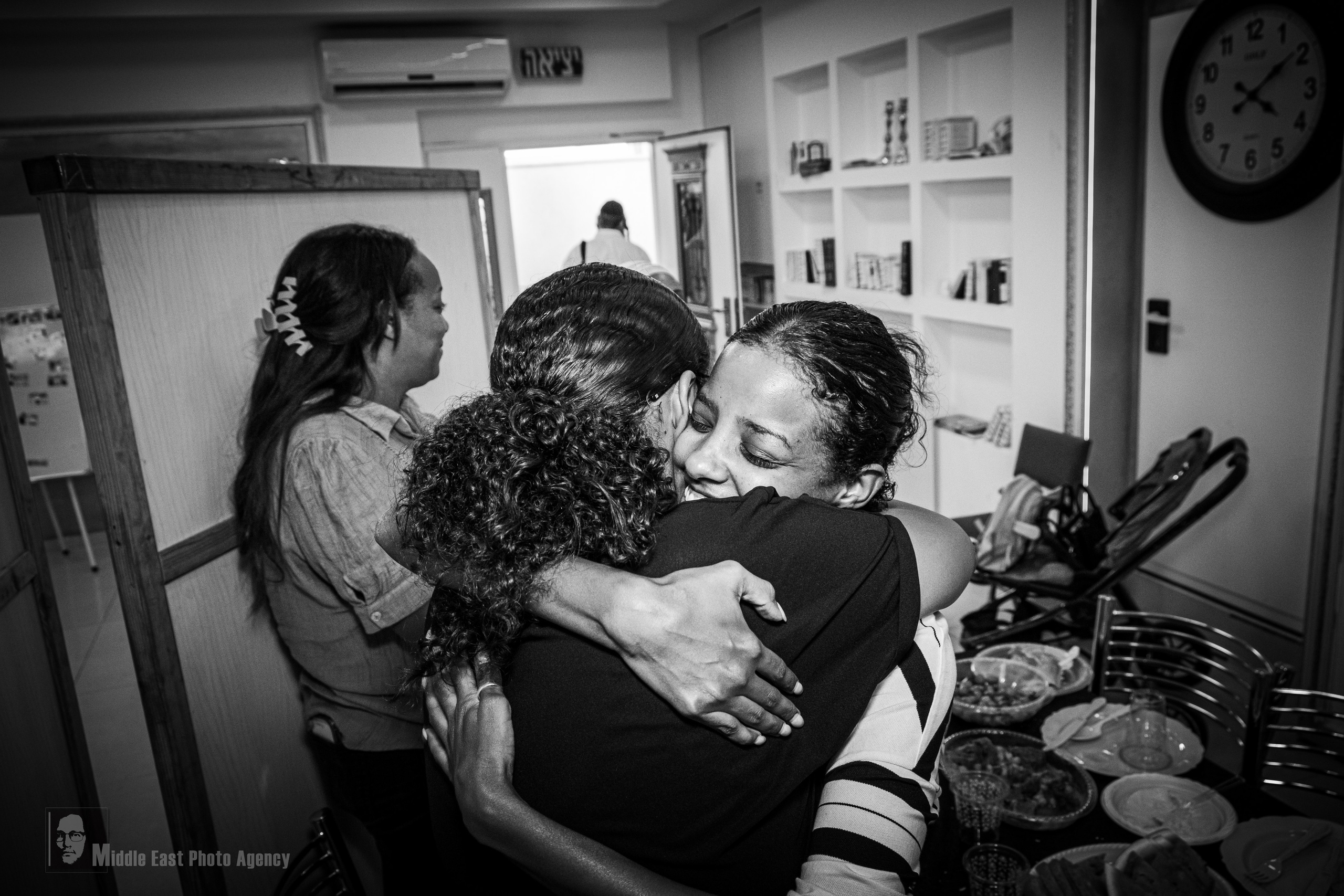 ‏ברית מילה. Middle East Photo Agency — Photography & Event Magnets — סוכנות צילום והדפסת מגנטים לאירועים