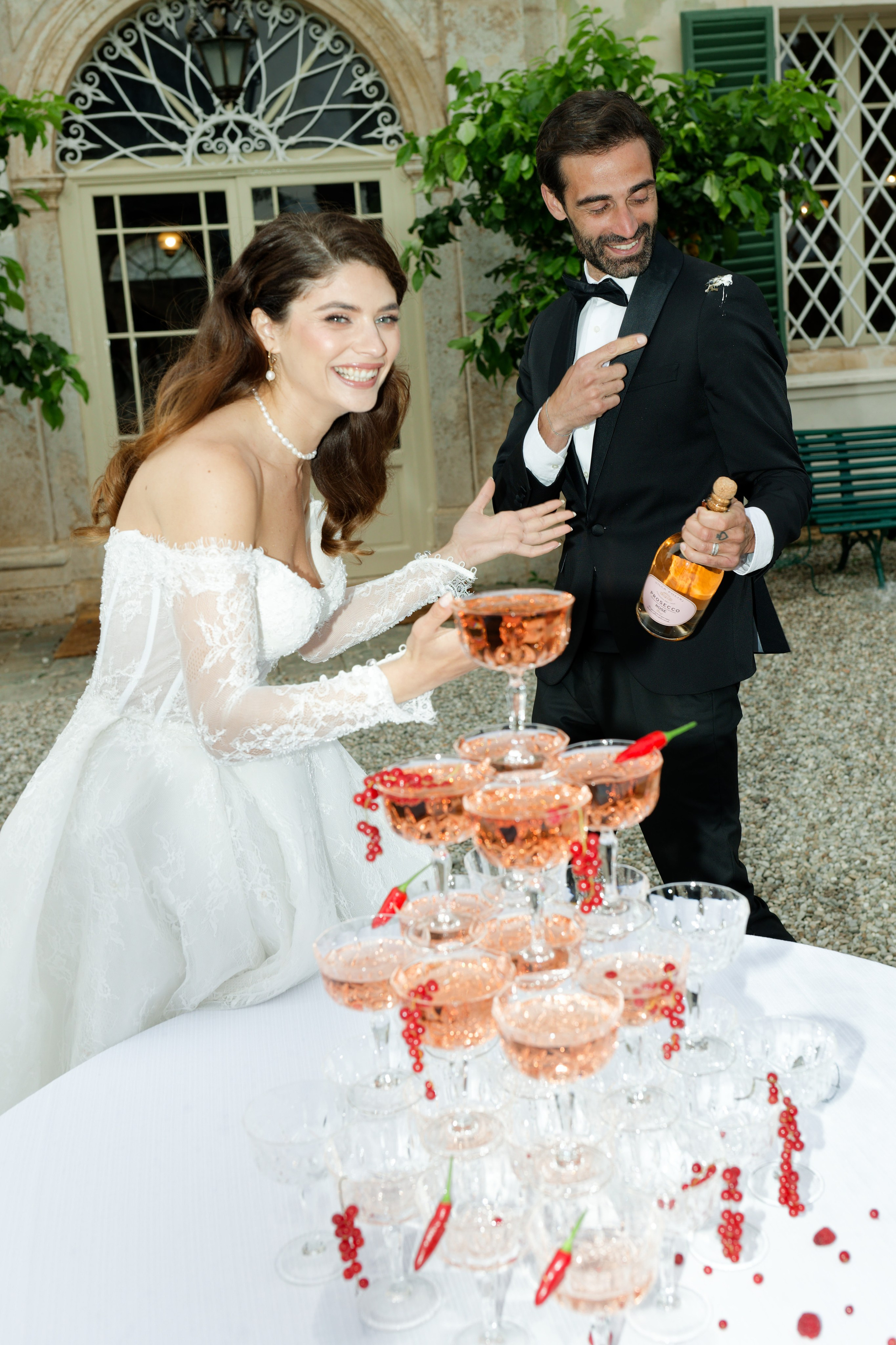 Wedding editorial at Villa di Geggiano, Tuscany, Italy