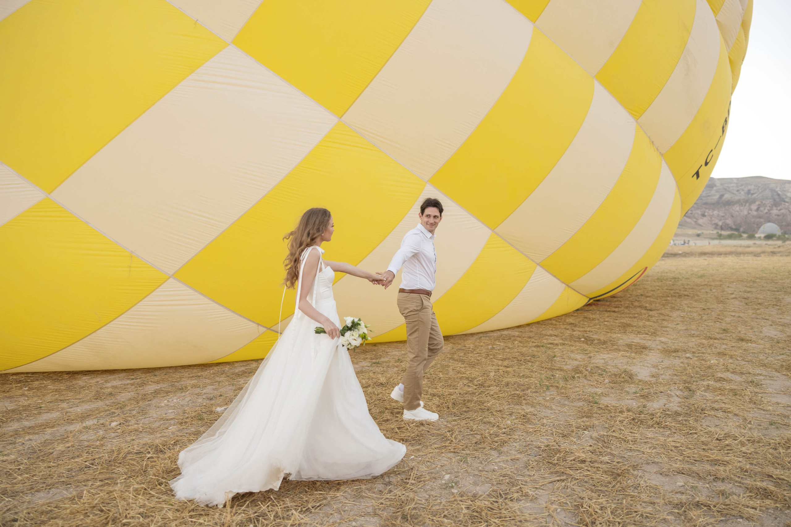 Wedding photo shoot in cappadocia. Julia Ganch I Fashion Wedding Photography I Cappadocia Turkey